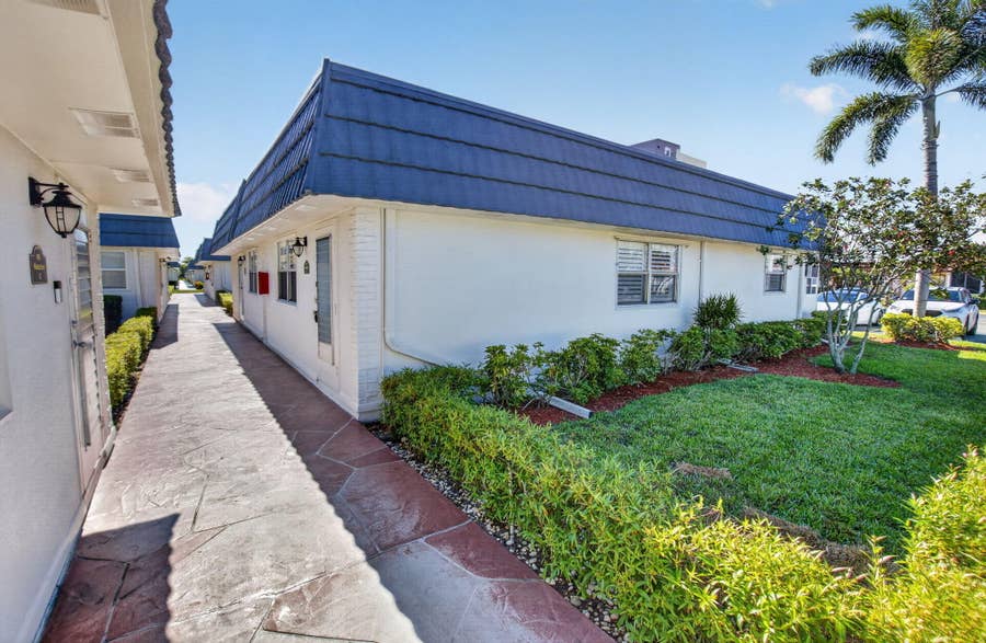 Property photo for 102 E Waterford E, #102, Delray Beach, FL