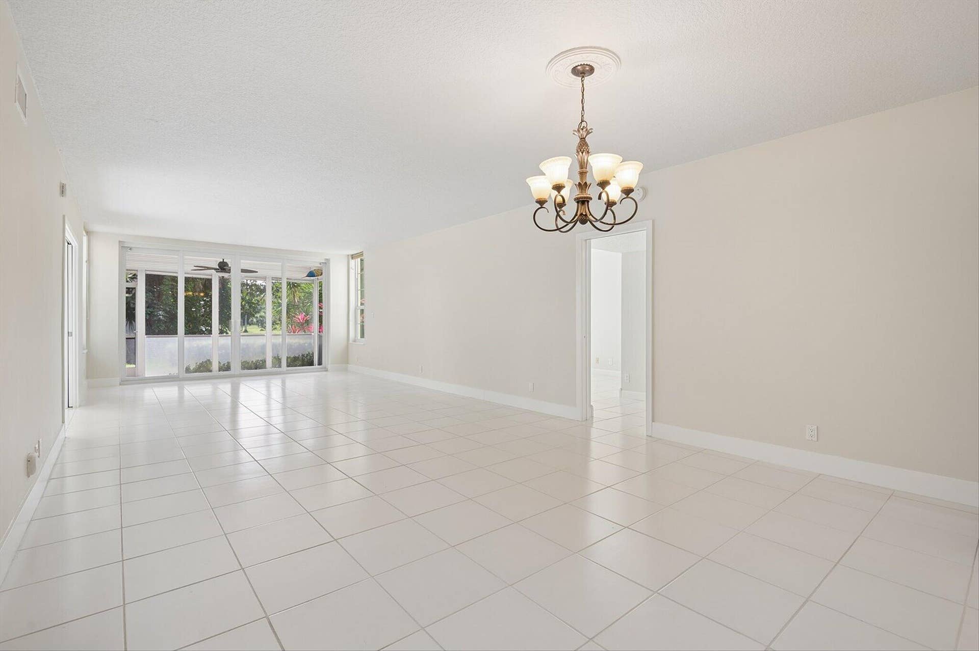 804 Cypress Grove Lane, #104, Pompano Beach, FL 33069 01-Cowan-804 Cypress Cove Ln #104-1