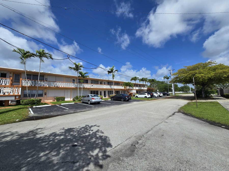 Property photo for 1000 SW 10th Avenue SW, #19p, Hallandale Beach, FL