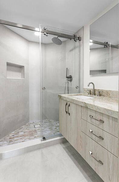 1700 S Ocean Boulevard, #15c, Lauderdale By The Sea, FL 33062 Hall Bath