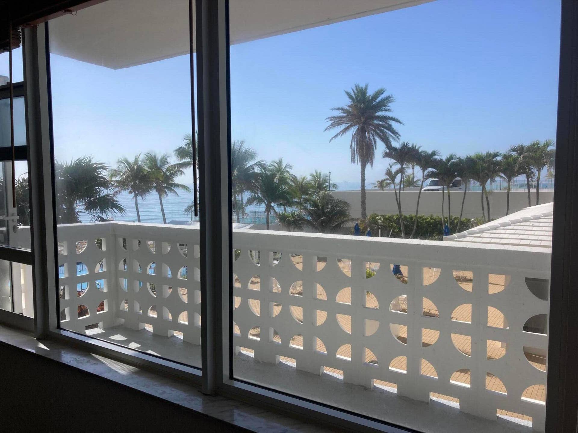 4010 Galt Ocean Drive, #Apt 206, Fort Lauderdale, FL 33308 os 206 living rm view