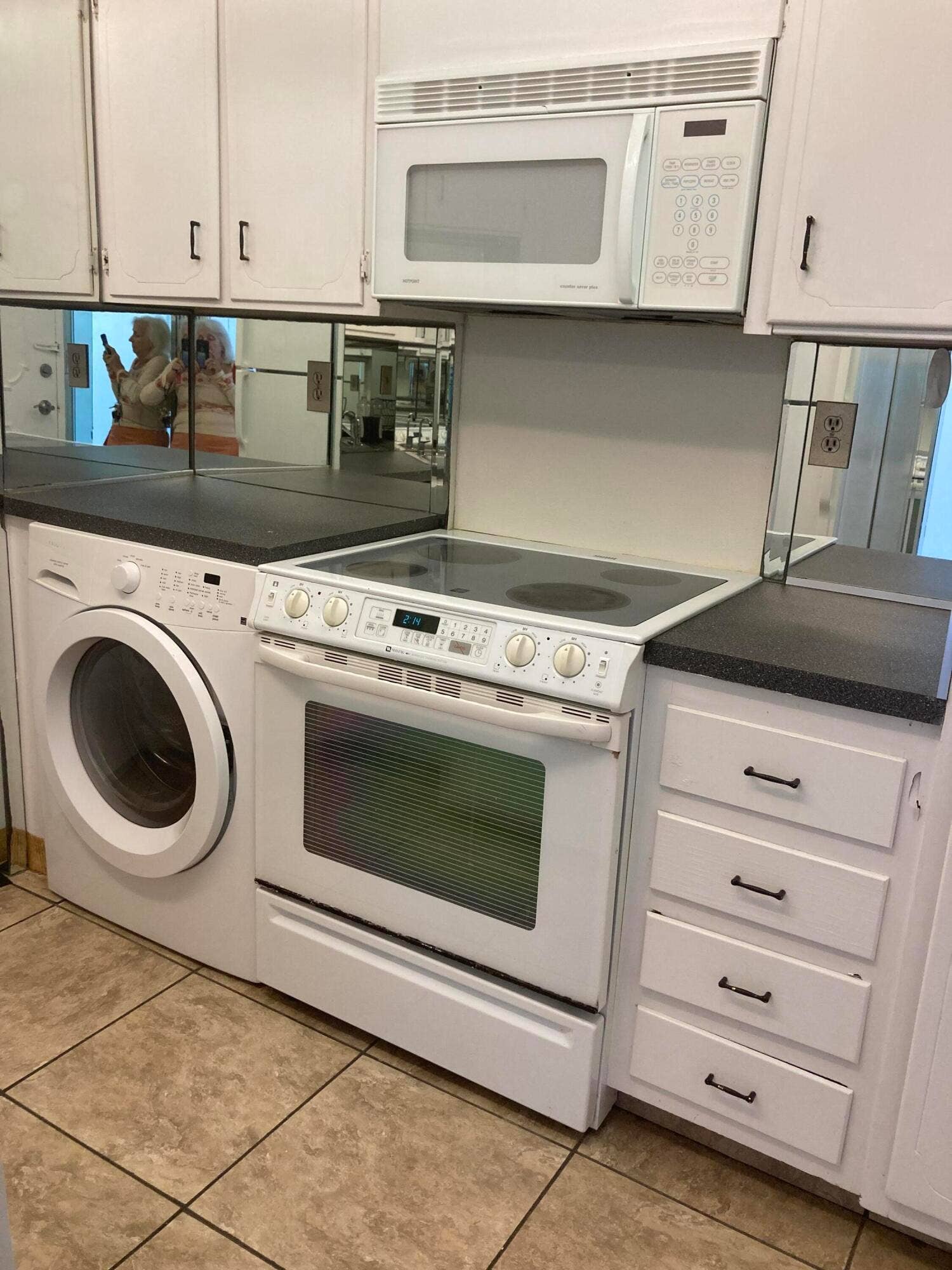 4010 Galt Ocean Drive, #Apt 206, Fort Lauderdale, FL 33308 OS 206 KITCHEN 2