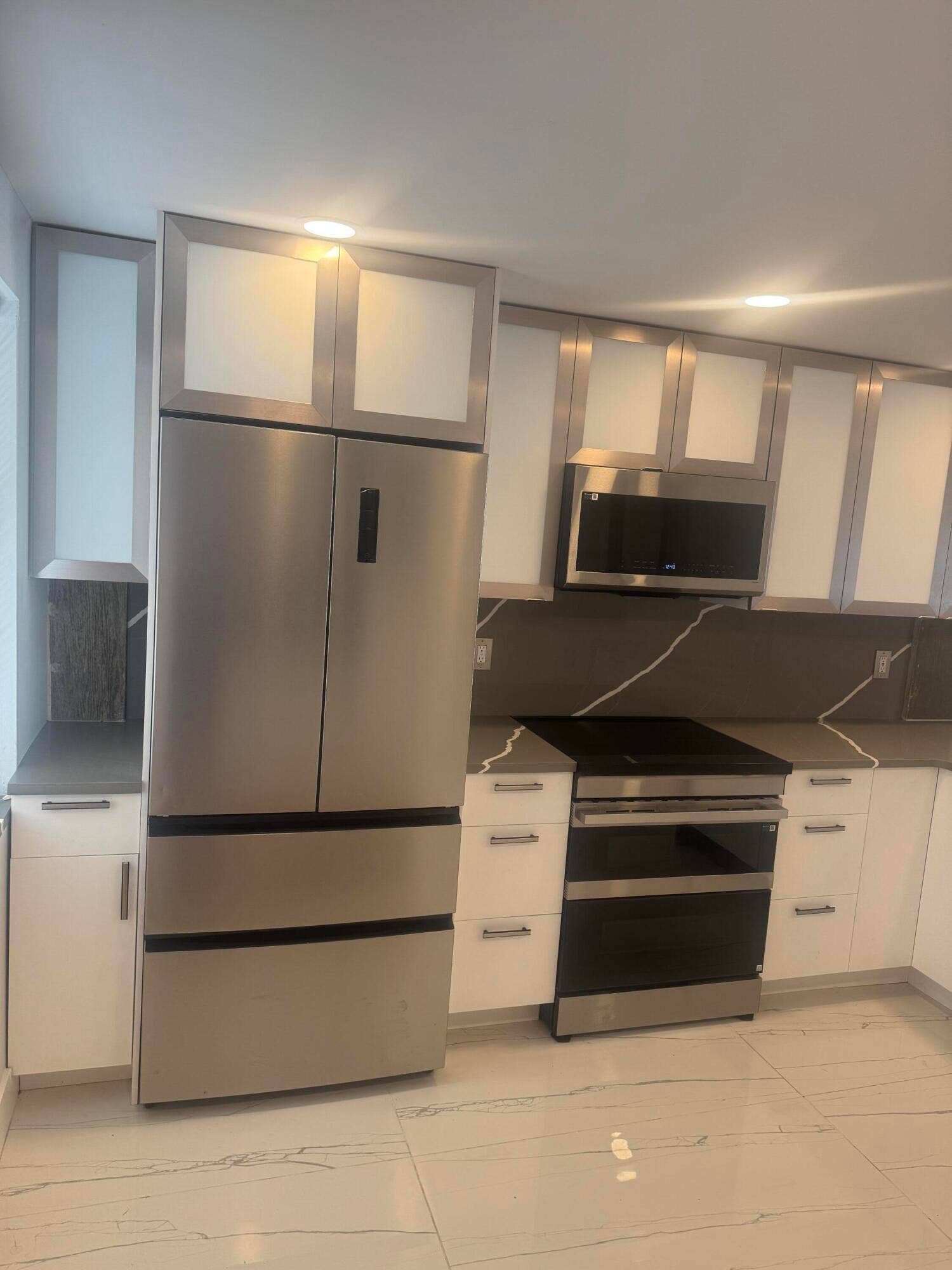 105 Paradise Harbour Boulevard, #108, North Palm Beach, FL 33408 Kitchen