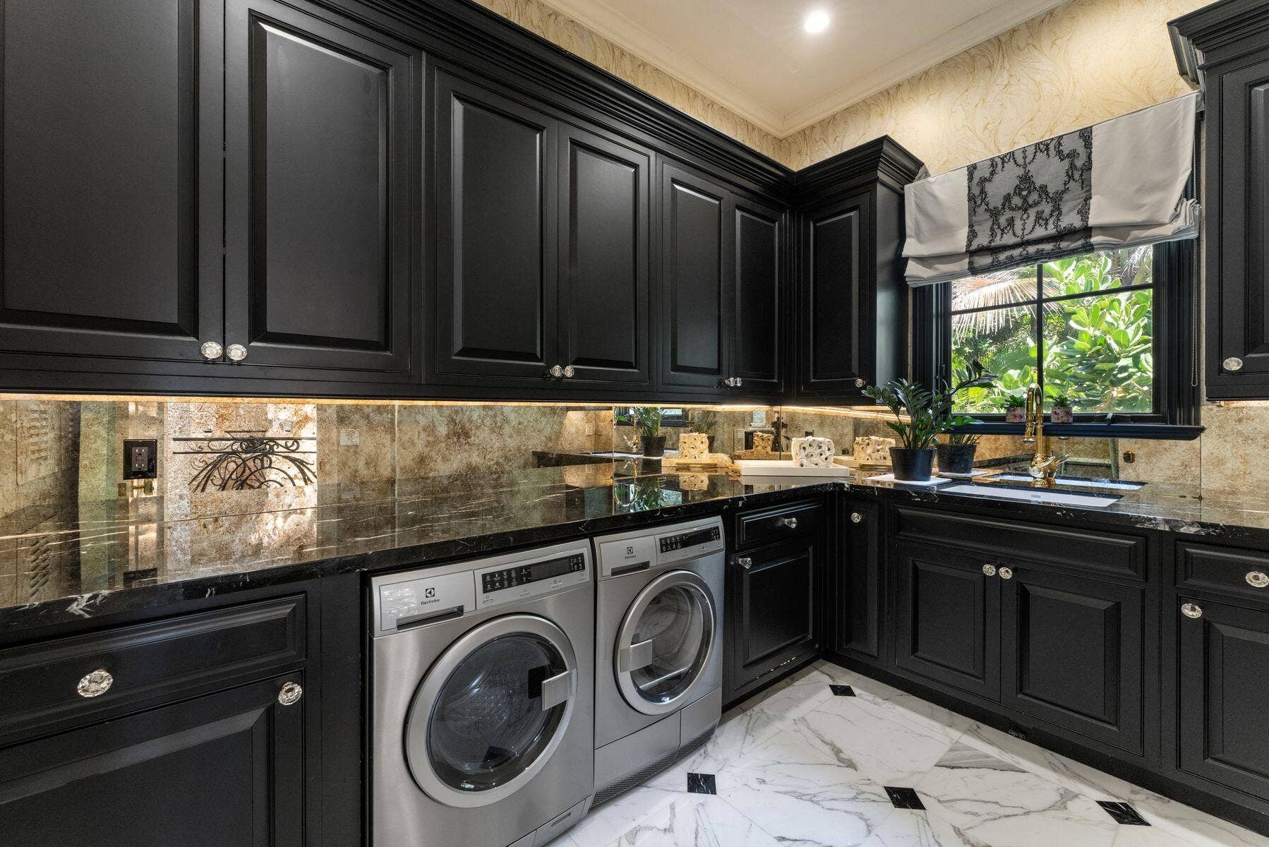 1131 Hillsboro Mile, Hillsboro Beach, FL 33062 Upstairs laundry room