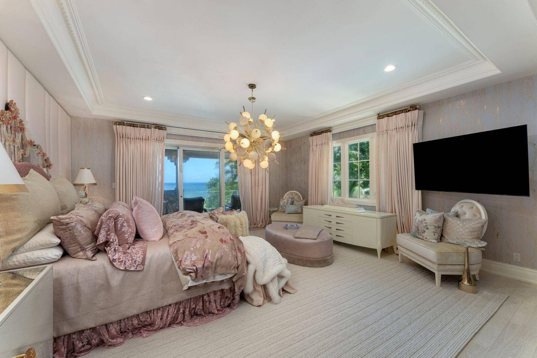 1131 Hillsboro Mile, Hillsboro Beach, FL 33062 Master bedroom
