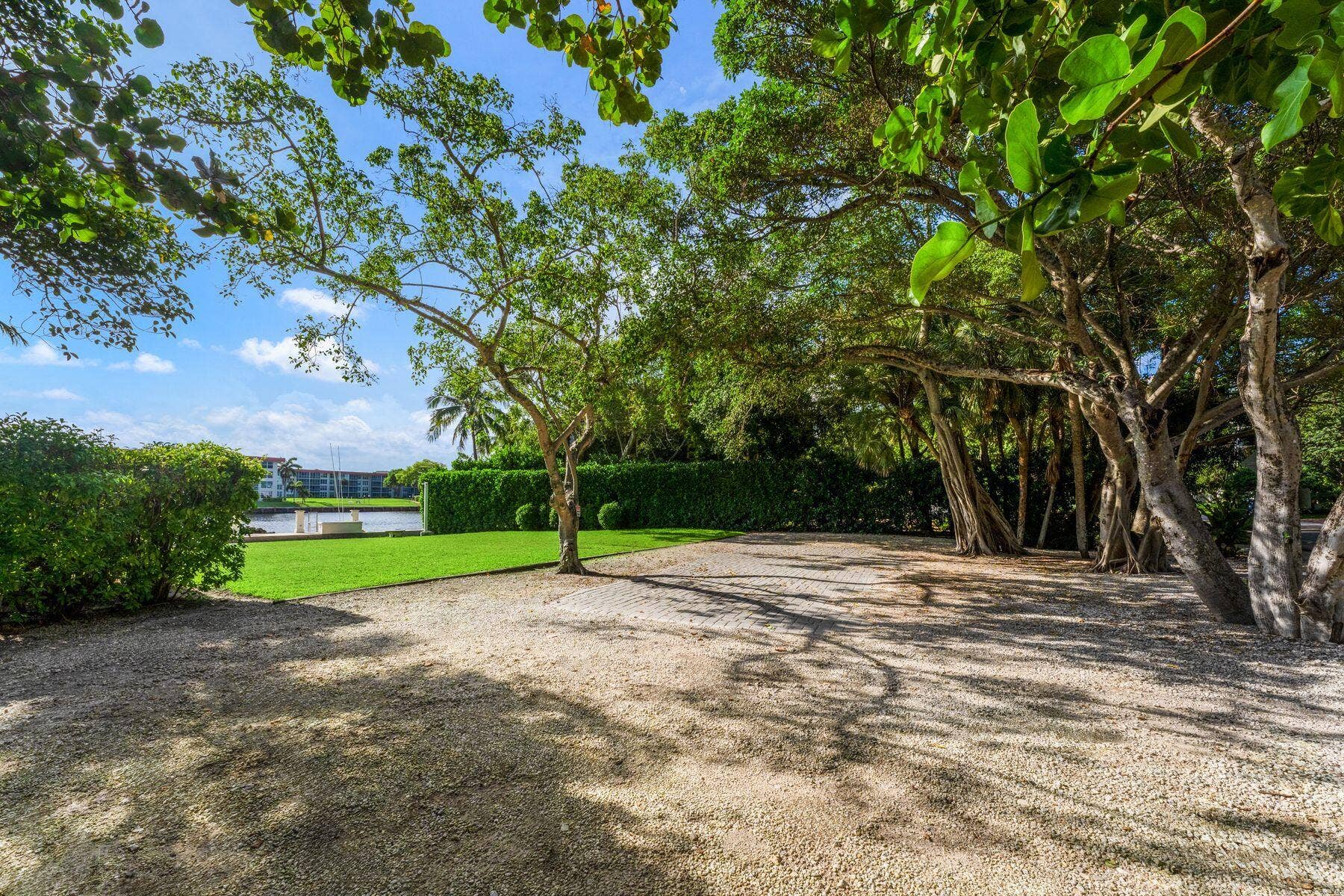 1131 Hillsboro Mile, Hillsboro Beach, FL 33062 Intercoastal land