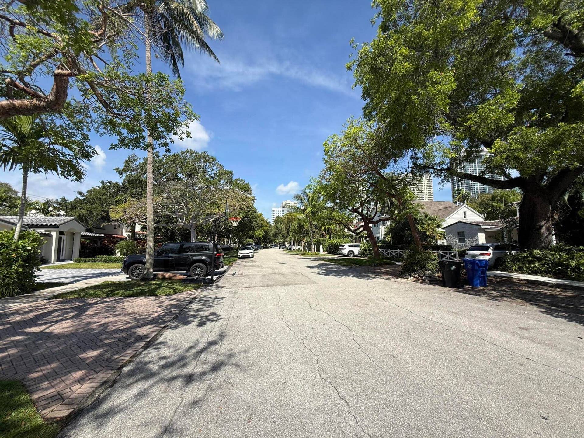 804 SE 5th Court, Fort Lauderdale, FL 33301 5th Court Facing West