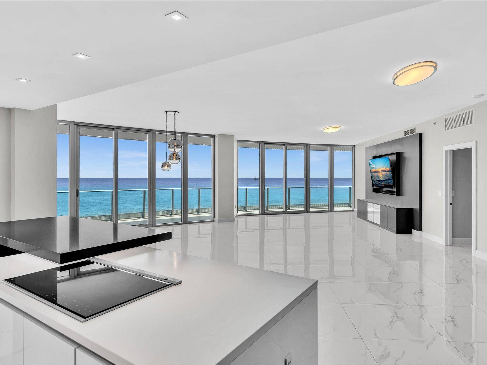 701 N Fort Lauderdale Beach Boulevard N, #802, Fort Lauderdale, Fort Lauderdale, FL 33304 21-FPP00286