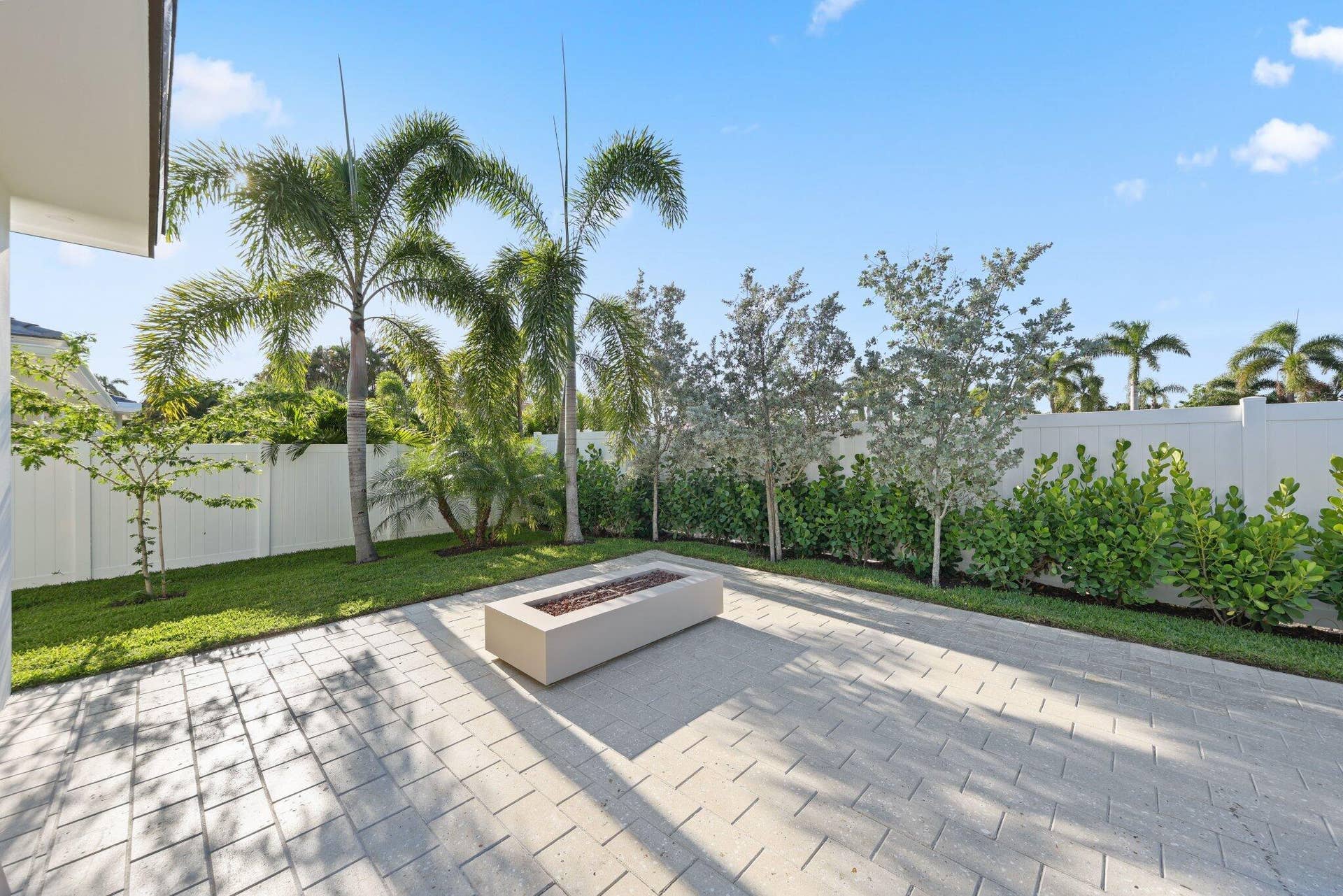 309 Claremont Lane - 28.jpg-SMALL