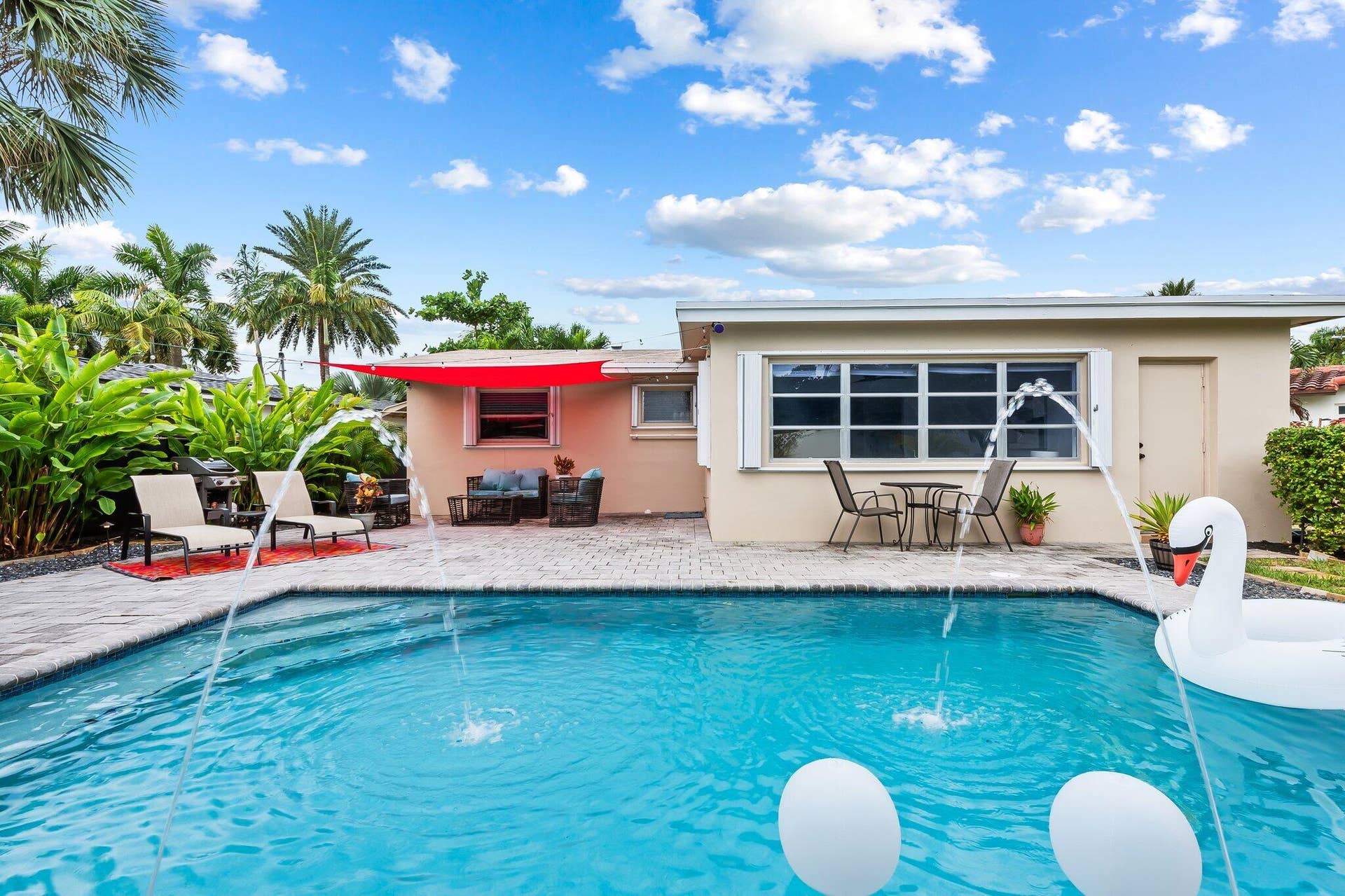 2640 NW 9th Lane, Wilton Manors, FL 33311 10-web-or-mls-DSC_7783