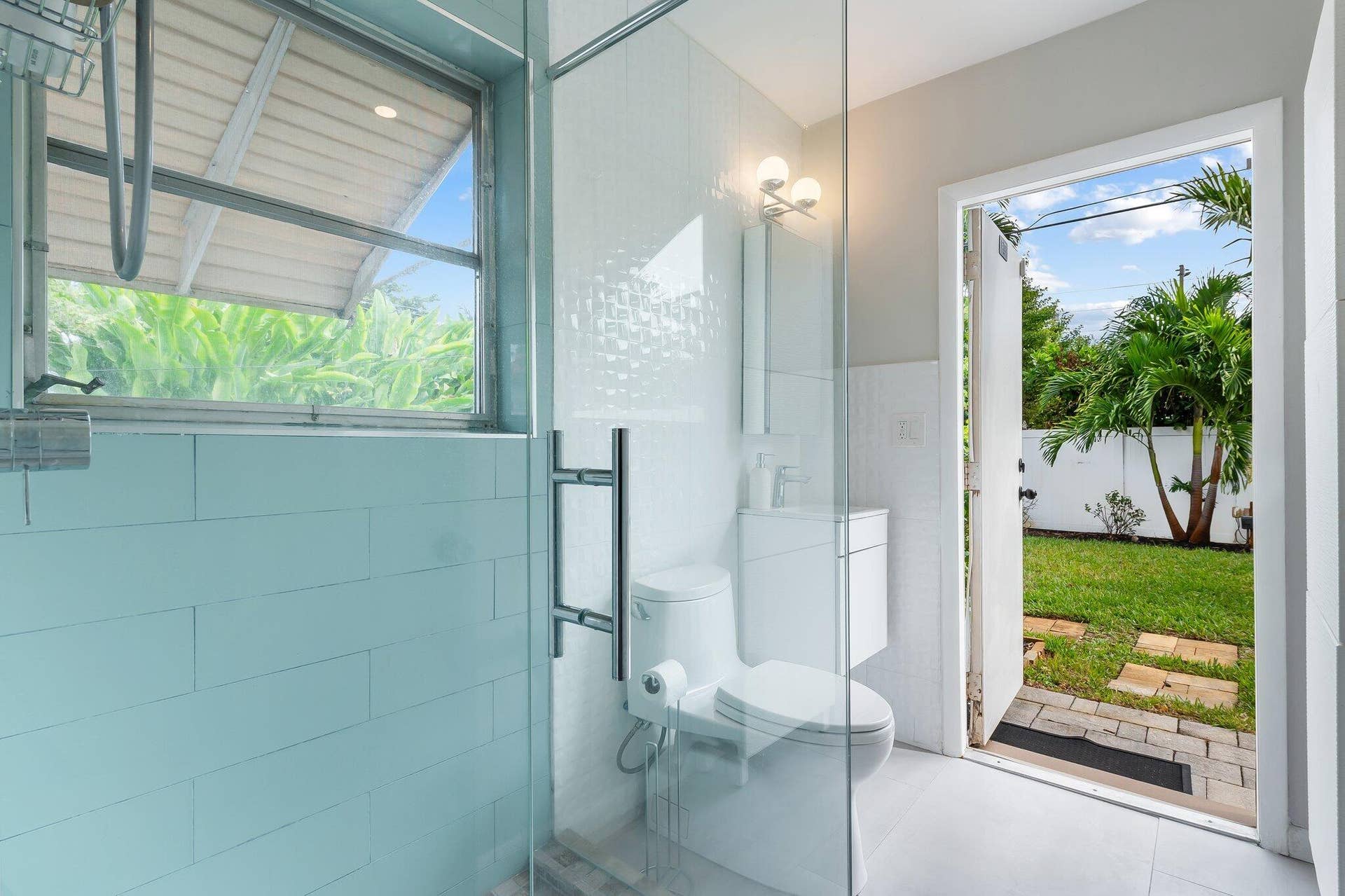 2640 NW 9th Lane, Wilton Manors, FL 33311 18-web-or-mls-DSC_7823
