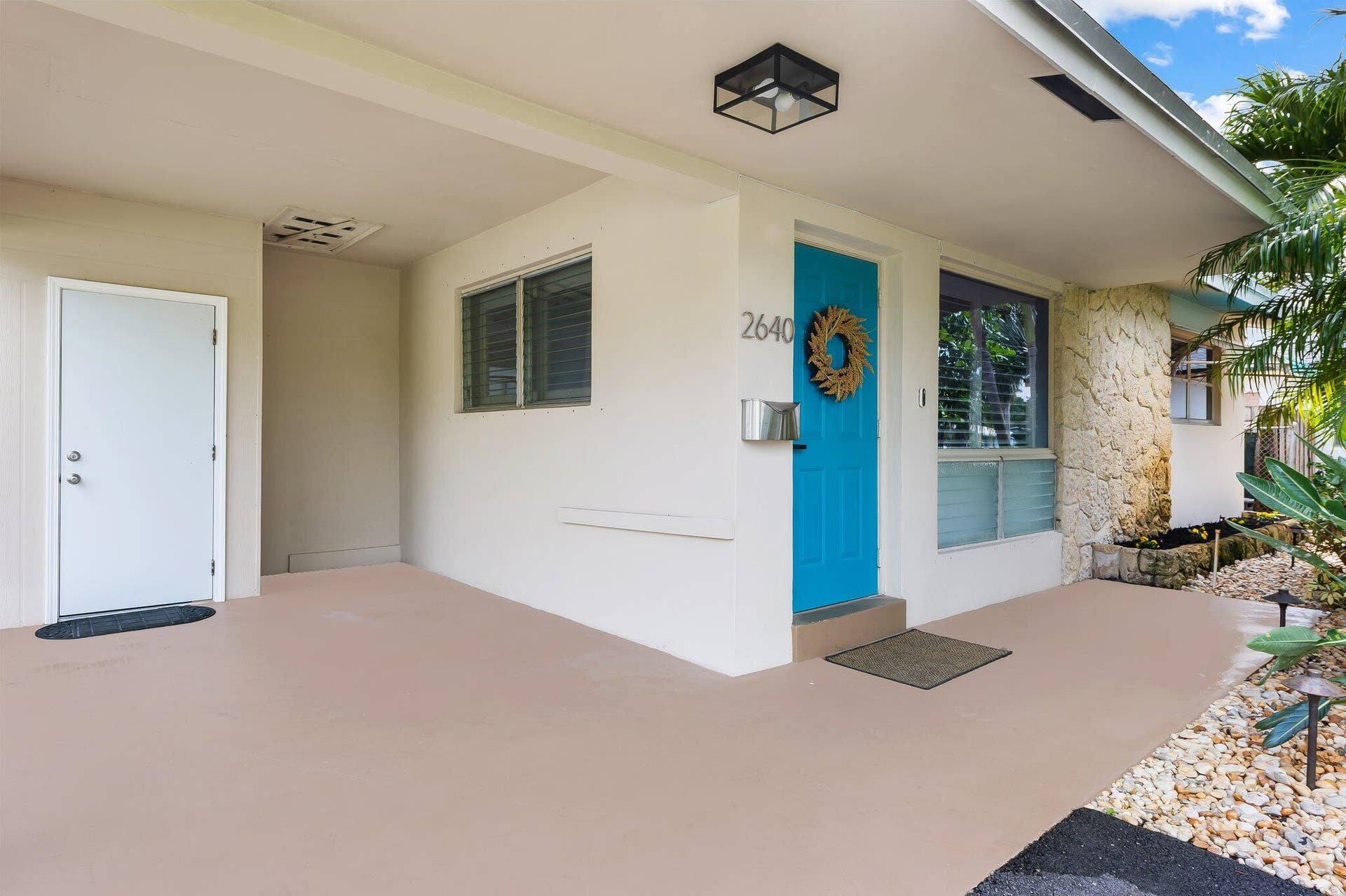 2640 NW 9th Lane, Wilton Manors, FL 33311 3-web-or-mls-DSC_7745