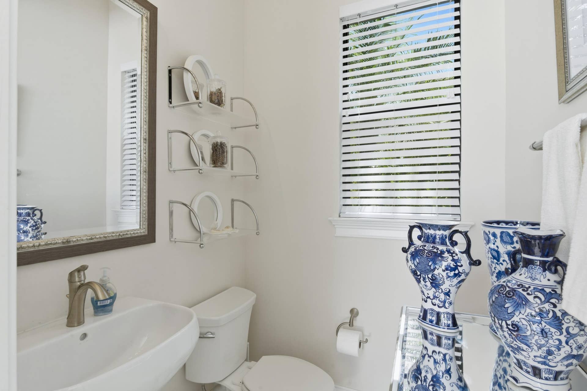 165 Gardenia Isle Drive, Palm Beach Gardens, FL 33418 165_Gardenia_Isles_Dr_PBG_7099-end_021-E