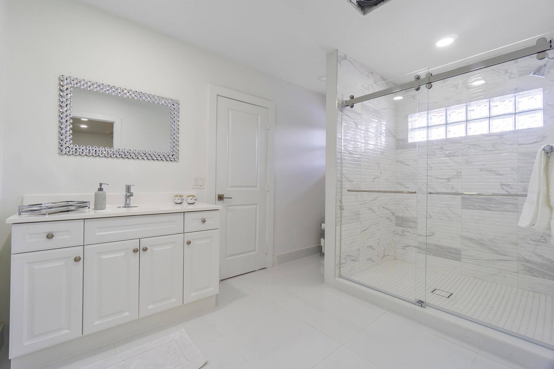 7600 NW 82nd Terrace_12