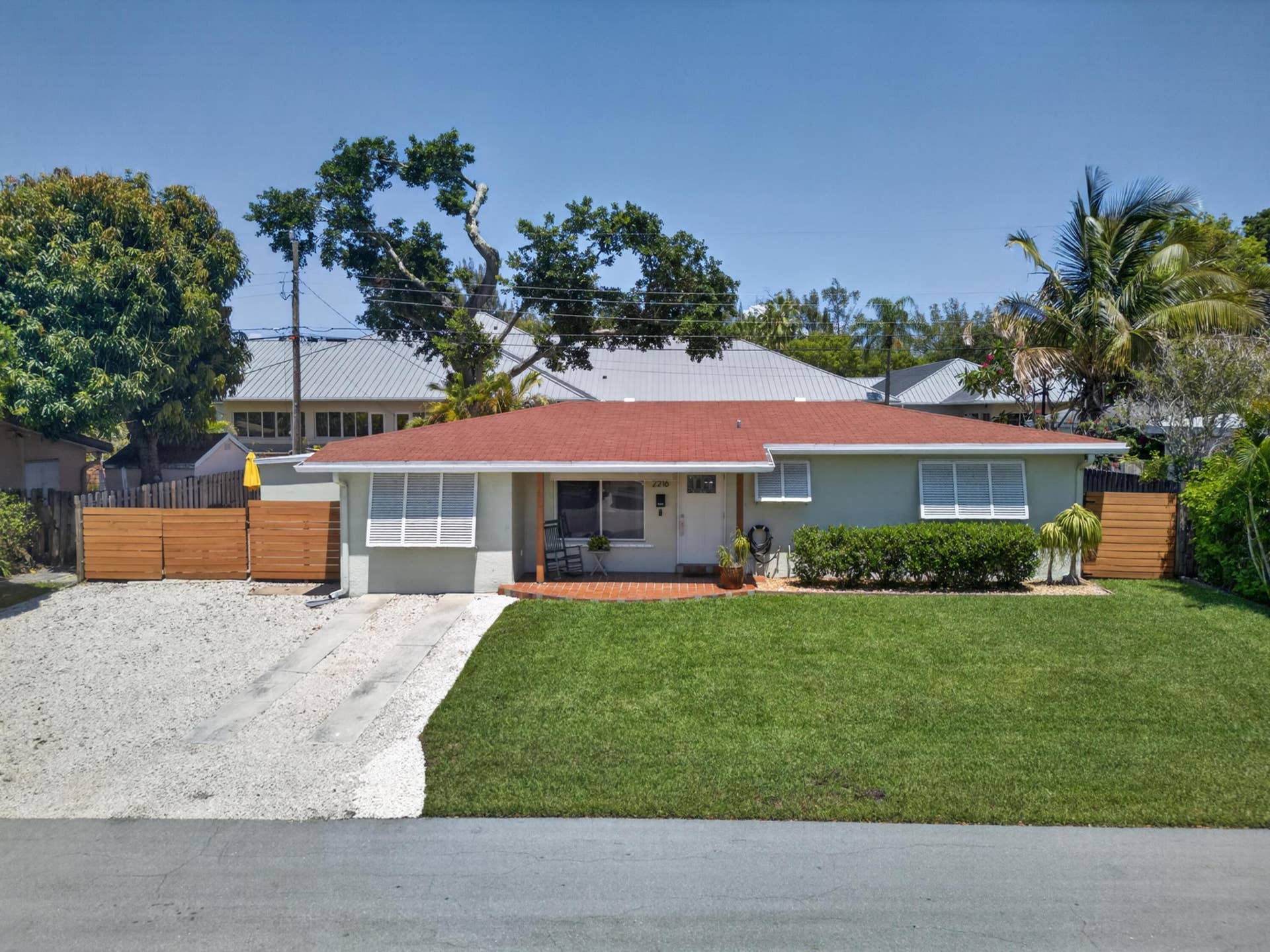 2216 NW 2nd Avenue, Wilton Manors, FL 33311 mcclellan