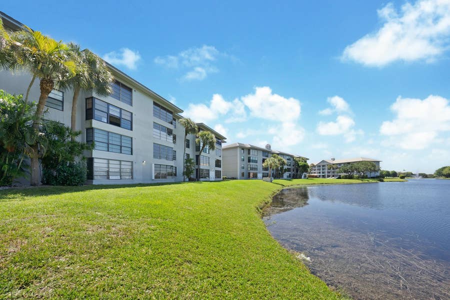 Property photo for 1528 Whitehall Drive, #303, Davie, FL