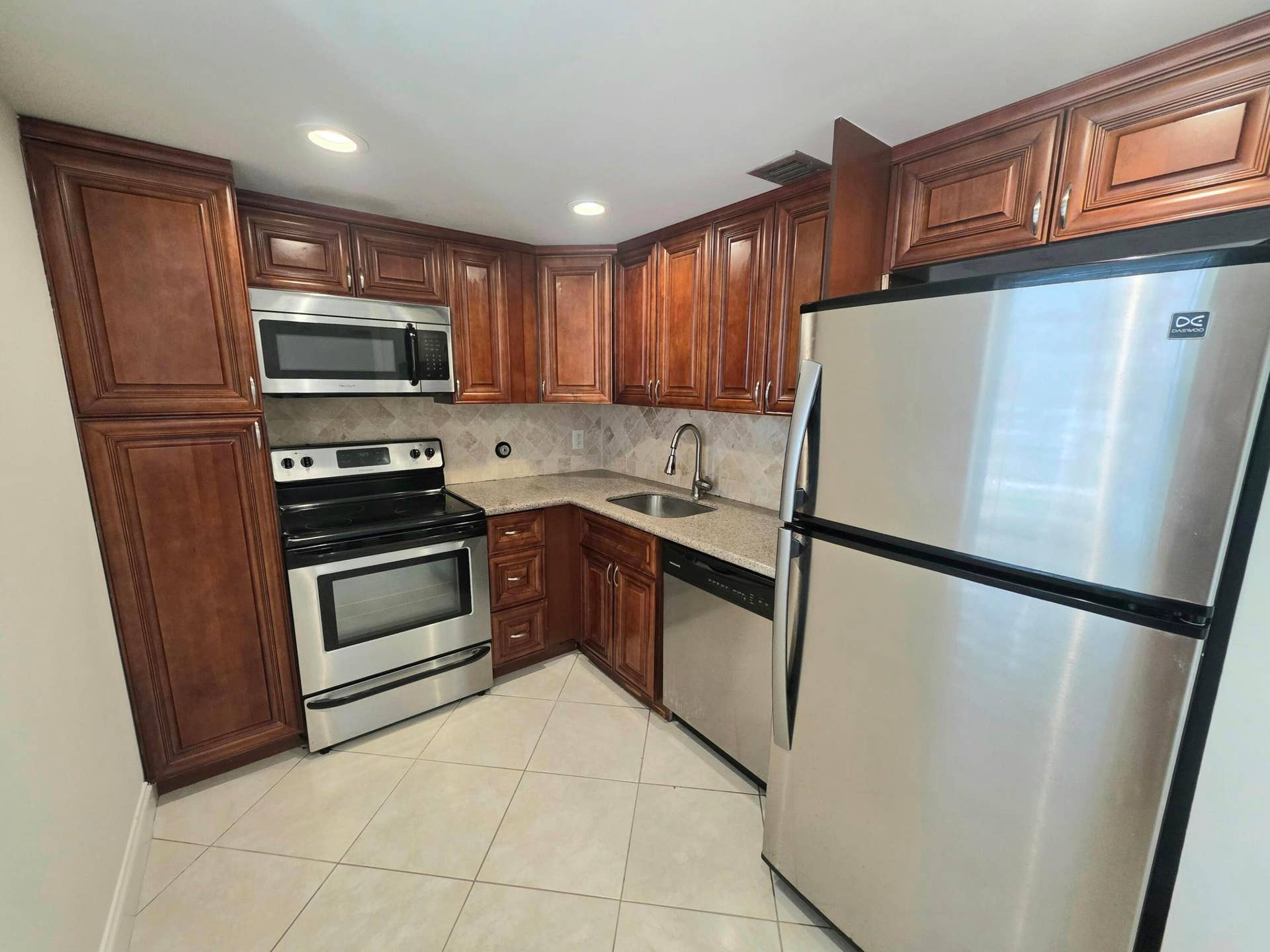 3100 NE 48th Court, #113, Lighthouse Point, Lighthouse Point, FL 33064 23