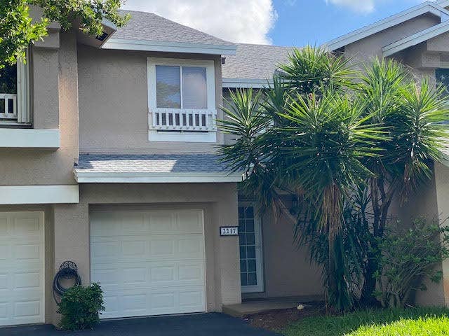 Property photo for 2217 W Discovery Cir Circle W, Deerfield Beach, FL