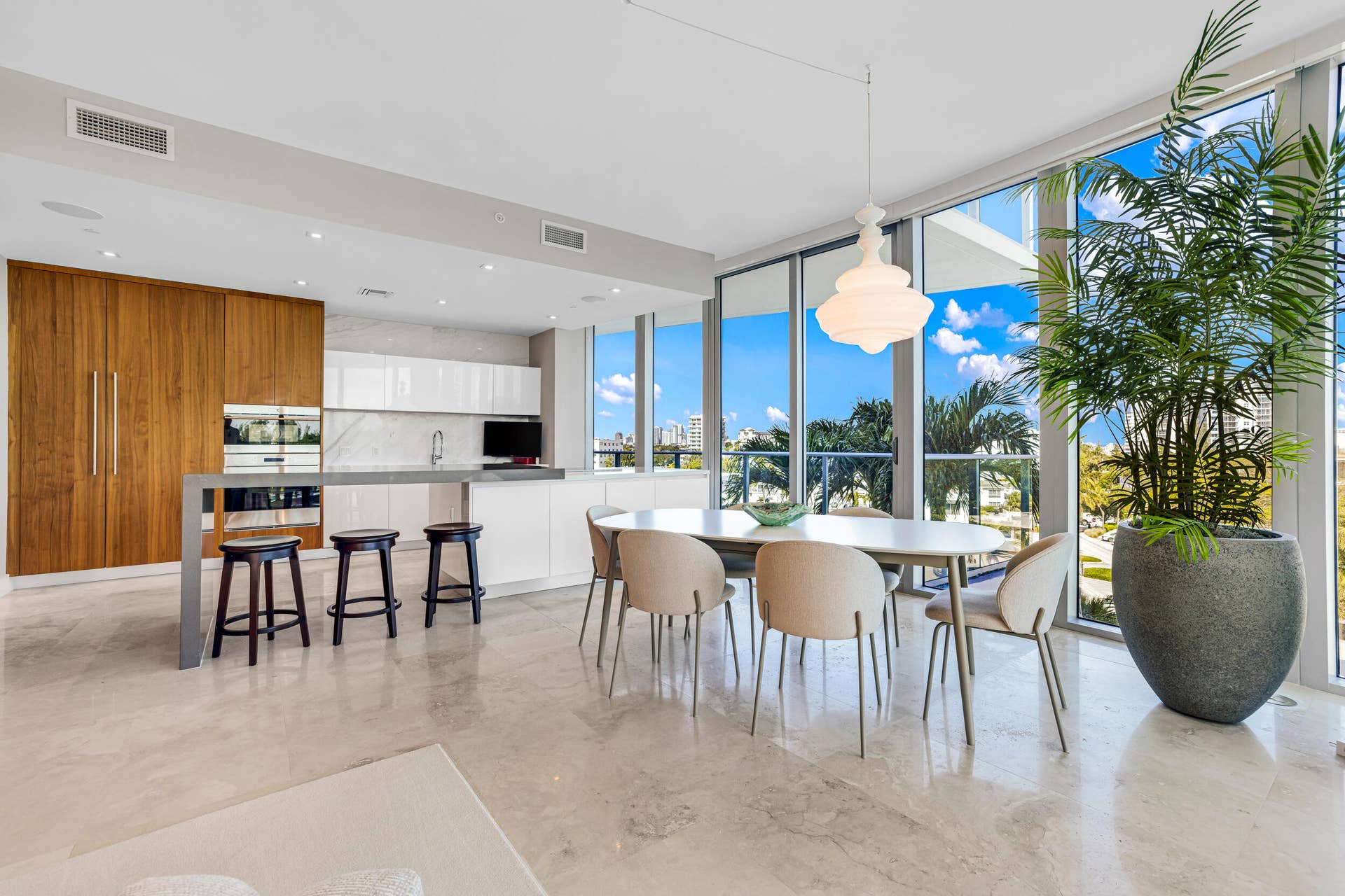 701 N Fort Lauderdale Beach Blvd-Fort La