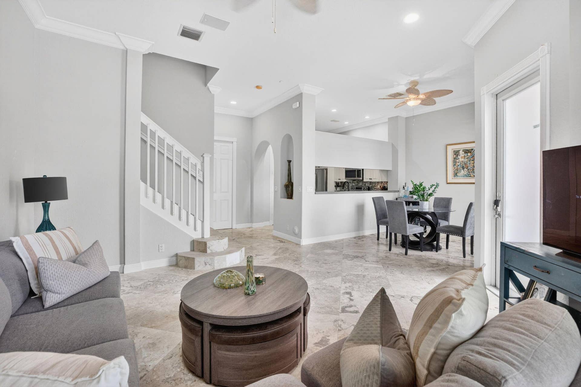 2860 Marina Circle, Lighthouse Point, FL 33064 High Ceilings