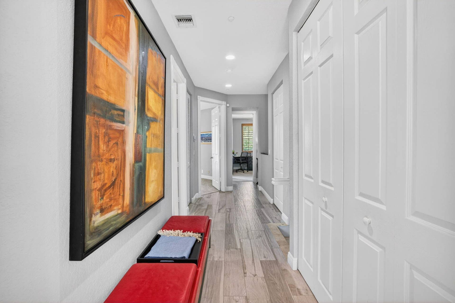 2860 Marina Circle, Lighthouse Point, FL 33064 Upstairs Hallway