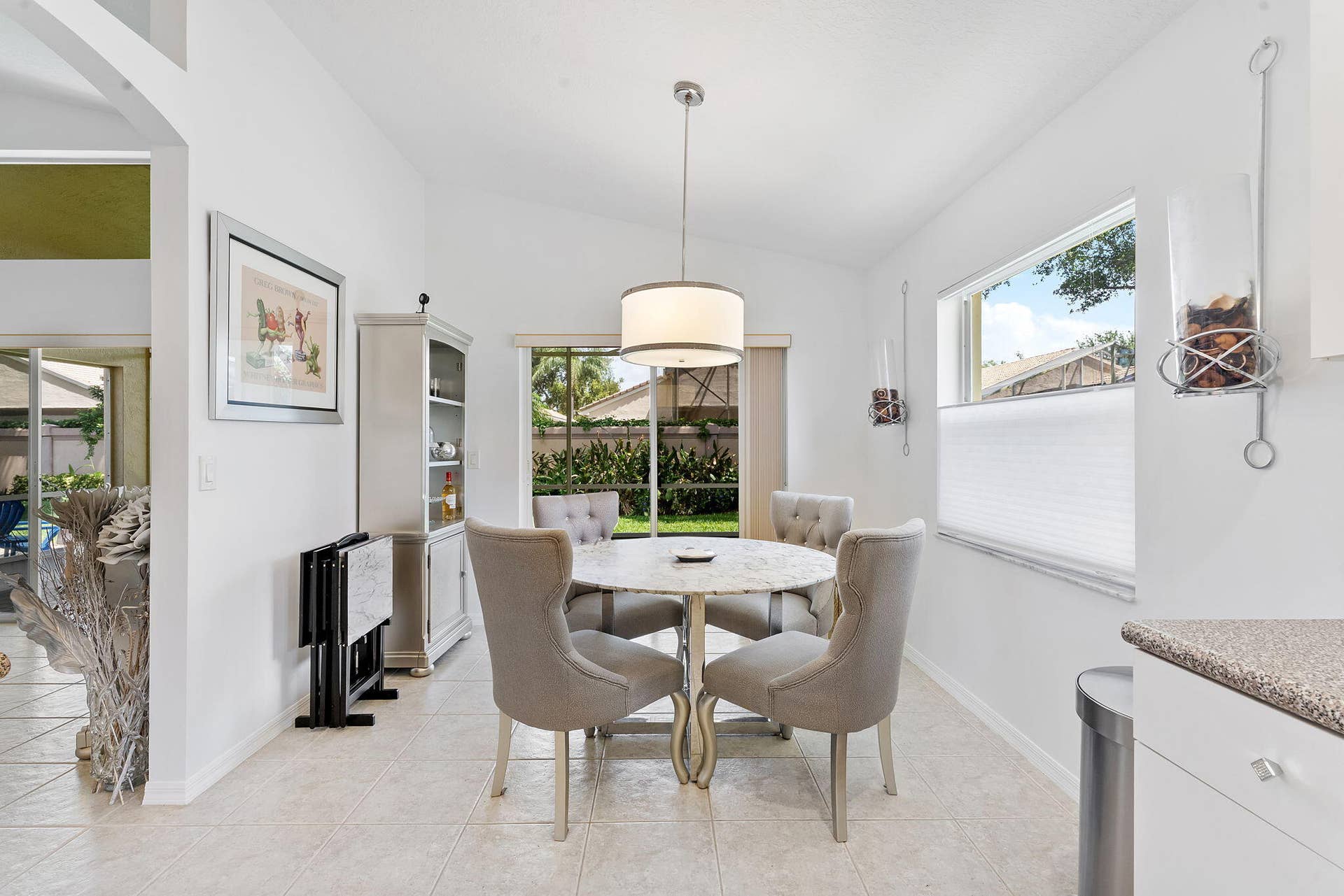 6887 Viale Elizabeth, Delray Beach, FL 33446 Kitchen
