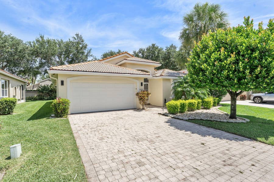 Property photo for 6887 Viale Elizabeth, Delray Beach, FL