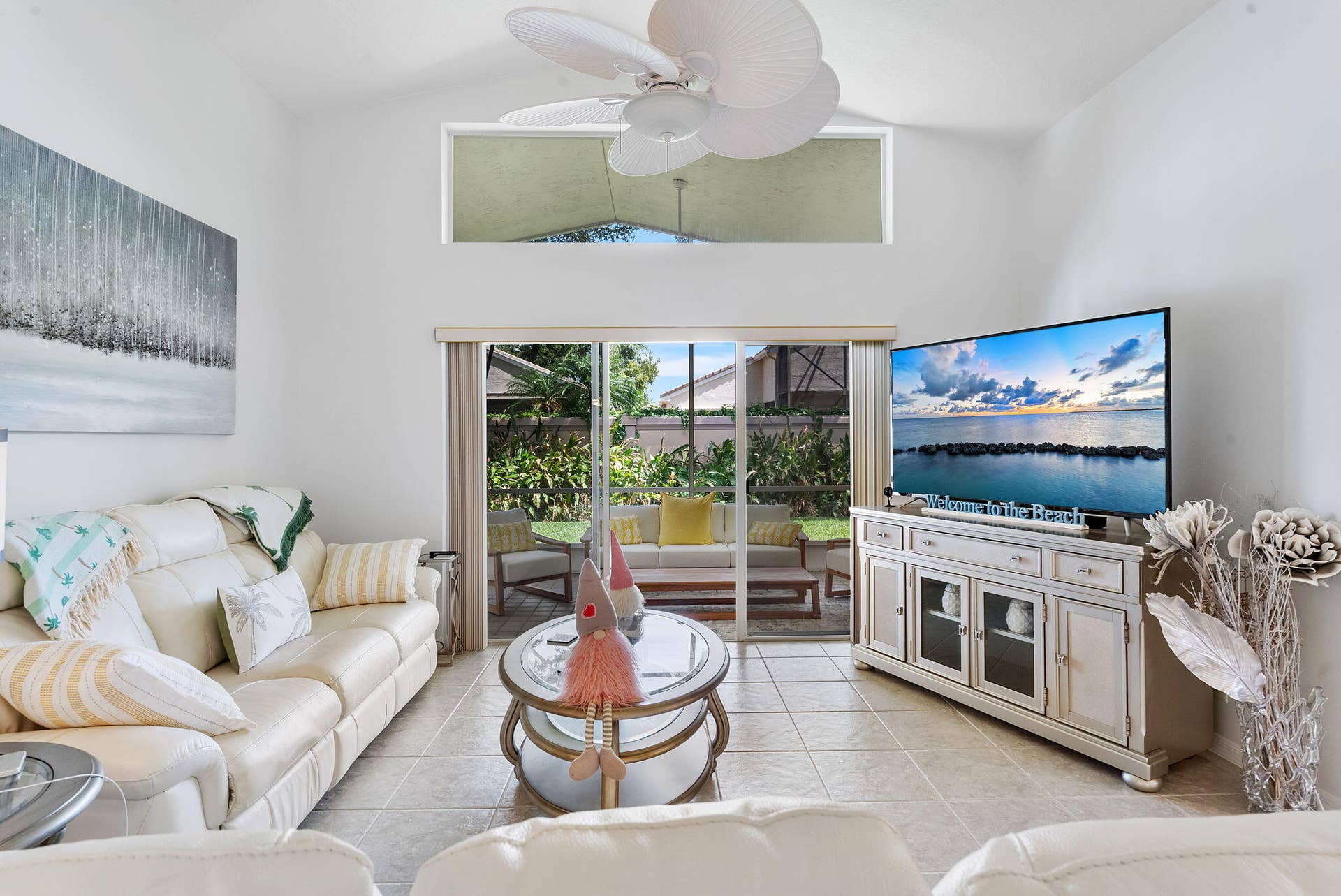 6887 Viale Elizabeth, Delray Beach, FL 33446 Family Room