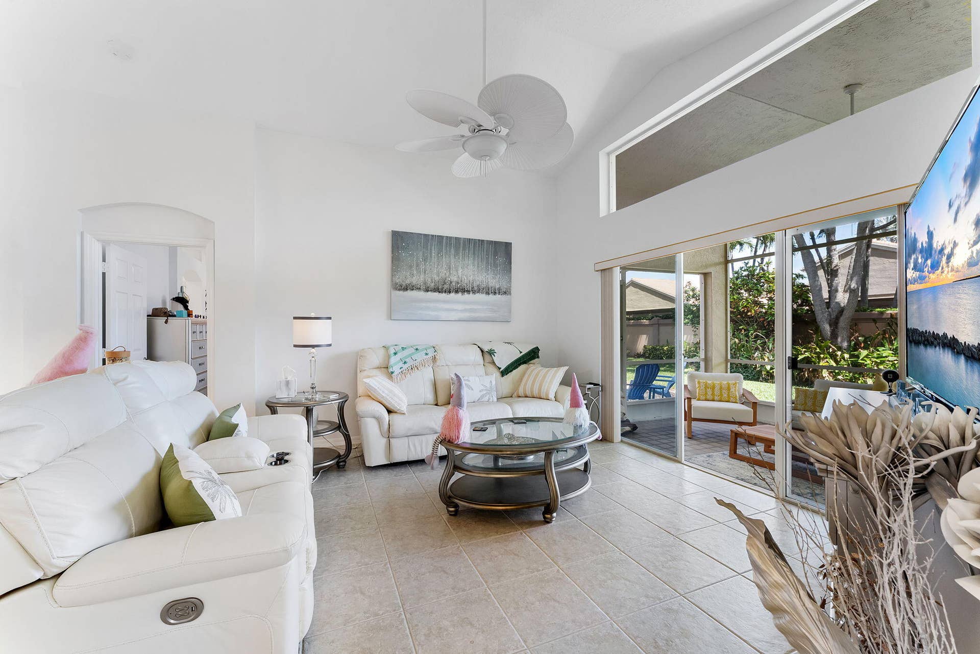 6887 Viale Elizabeth, Delray Beach, FL 33446 Family Room