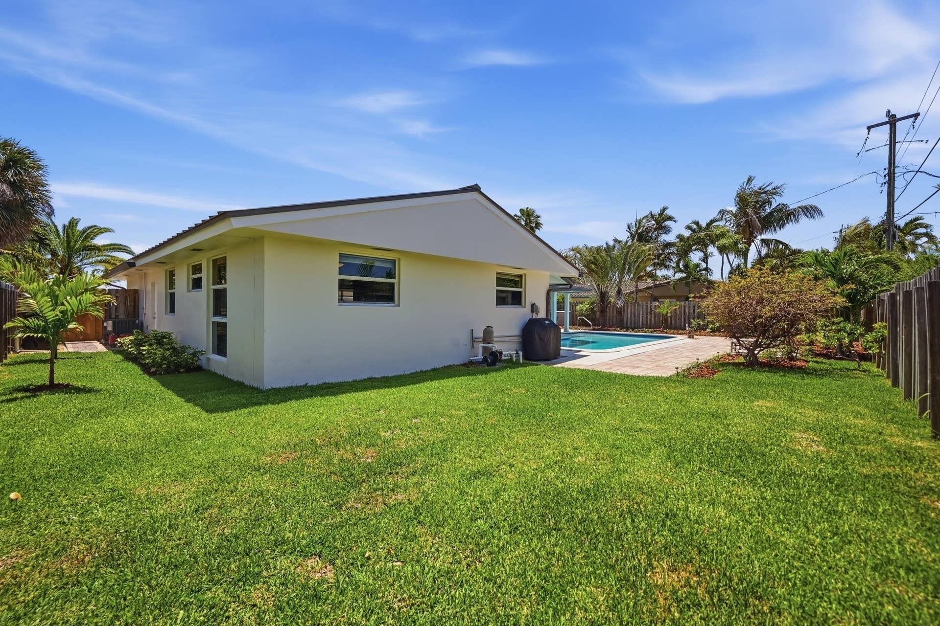 4111 NE 26th Terrace, Lighthouse Point, FL 33064 Backyard