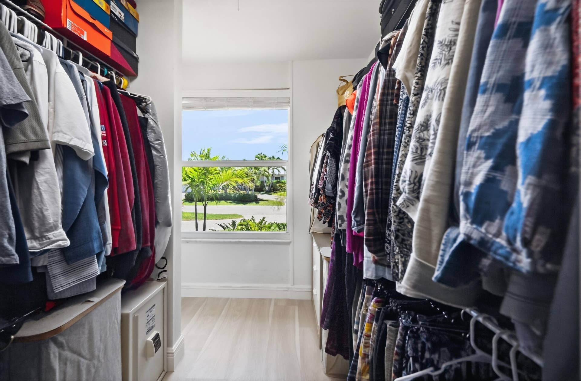 4111 NE 26th Terrace, Lighthouse Point, FL 33064 Primary Walk-In Closet