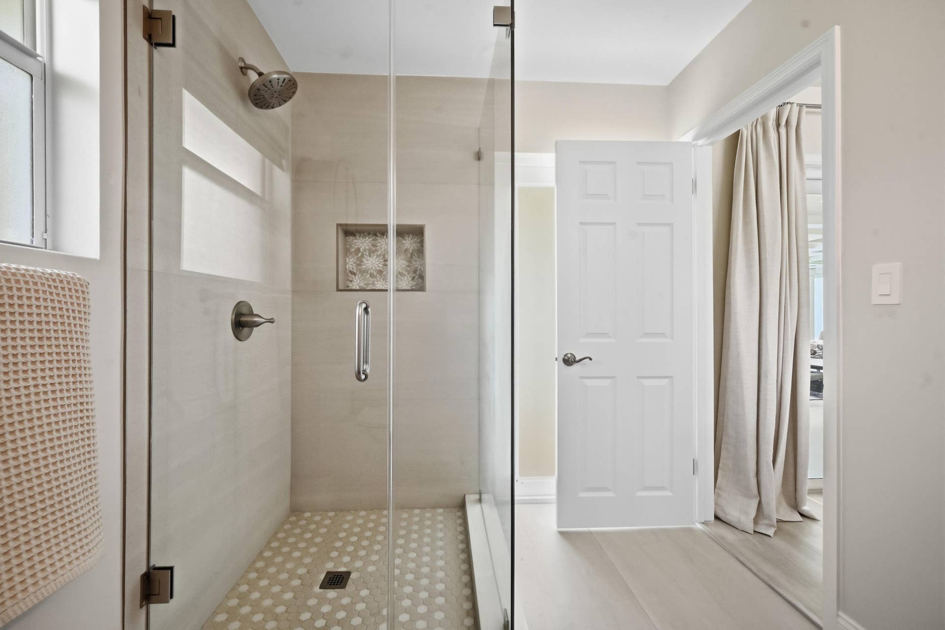 4111 NE 26th Terrace, Lighthouse Point, FL 33064 Primary Bathroom