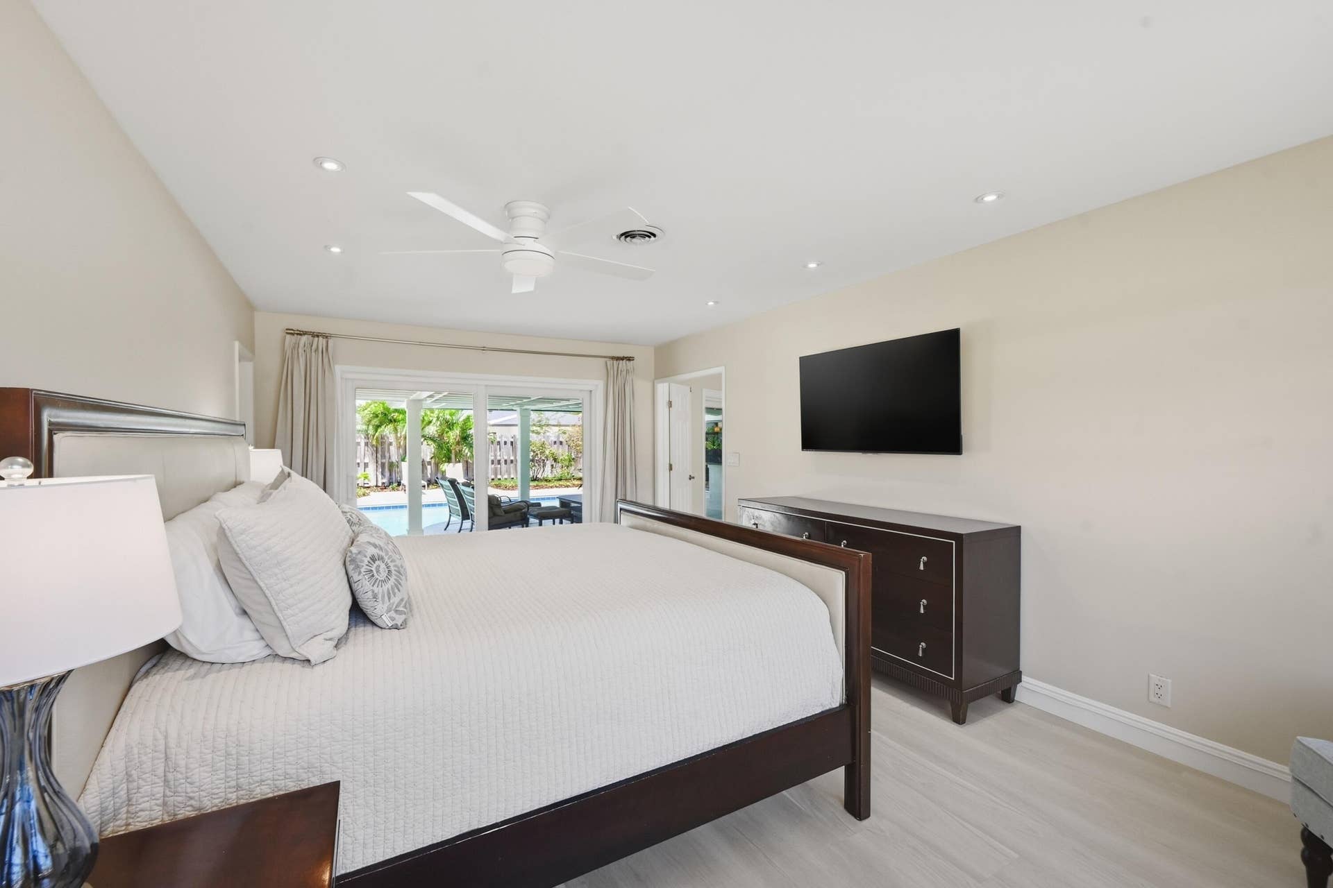 4111 NE 26th Terrace, Lighthouse Point, FL 33064 Primary Bedroom