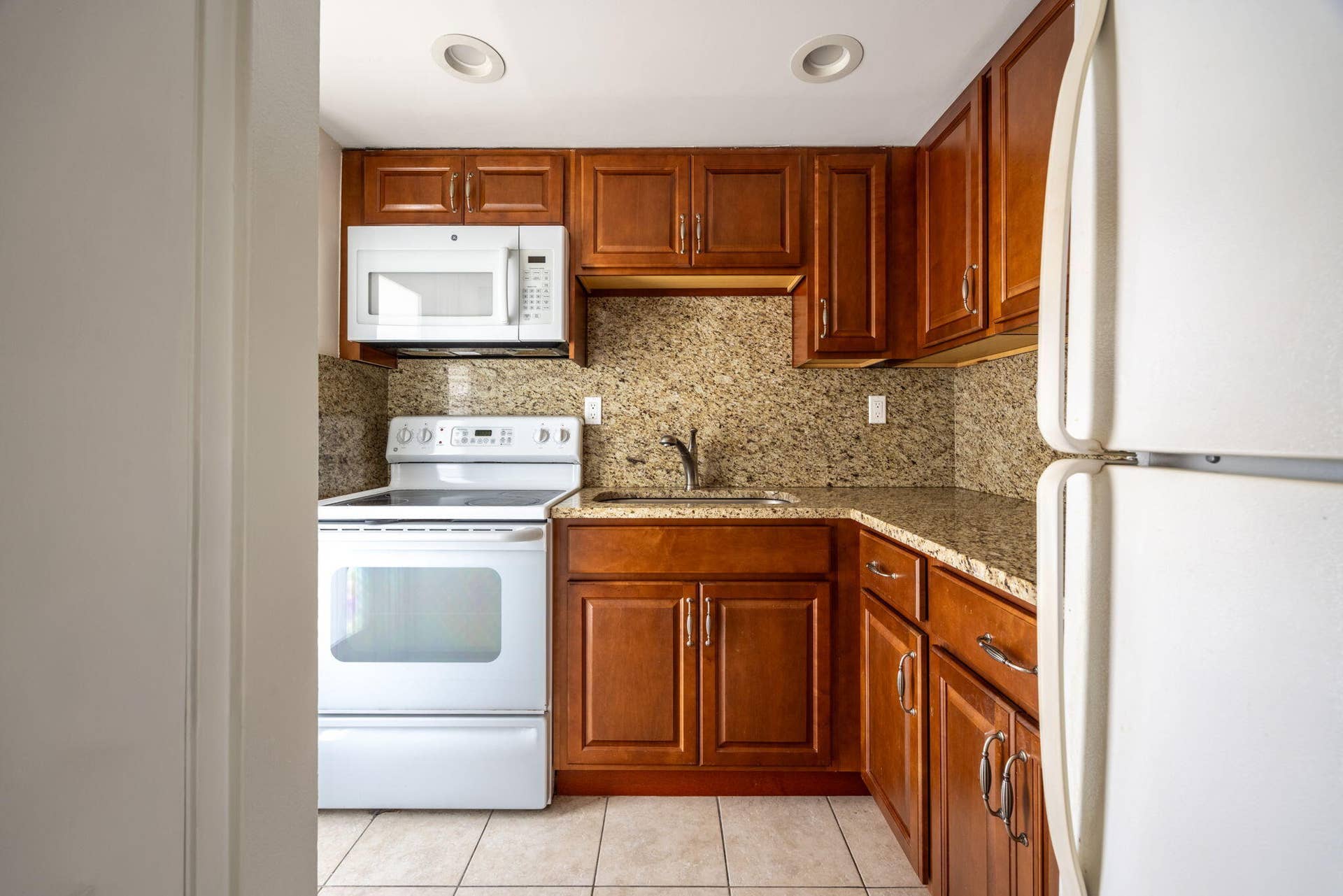 1510 SE 15th Street, #302, Fort Lauderdale, FL 33316 8-08