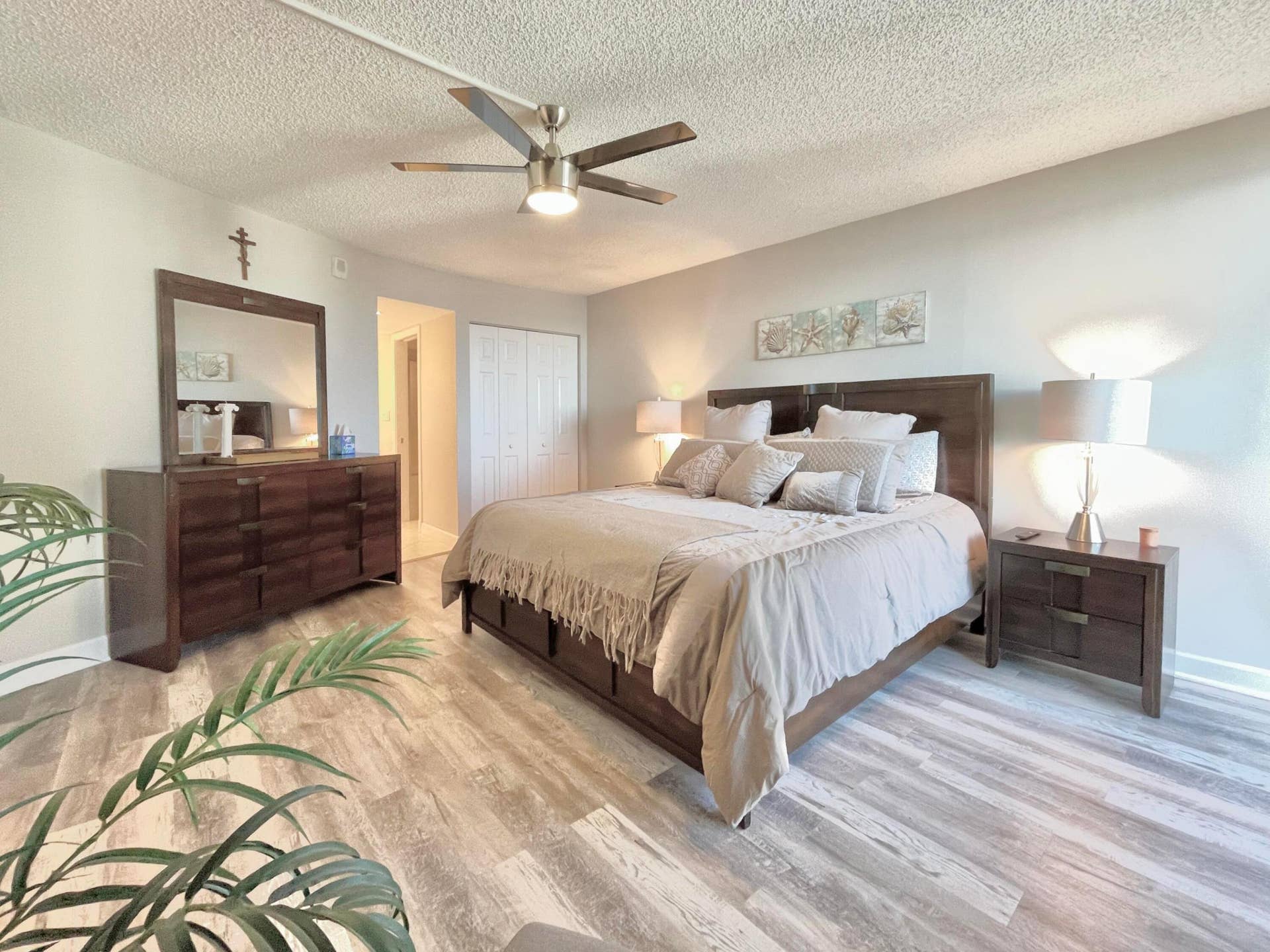 5420 N Ocean Drive, #906, Singer Island, Singer Island, FL 33404 Primary Suite