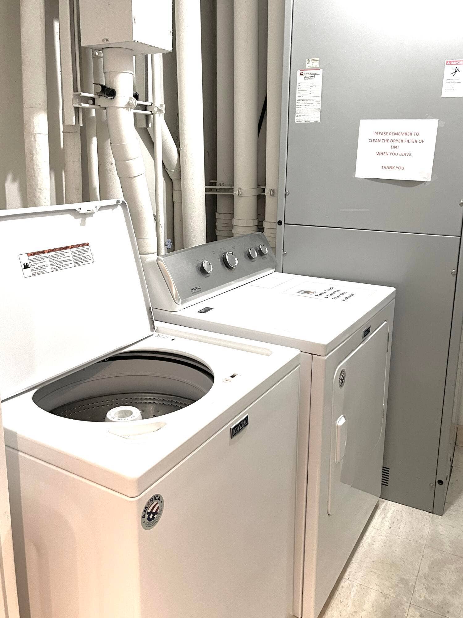 5420 N Ocean Drive, #906, Singer Island, Singer Island, FL 33404 Common Laundry