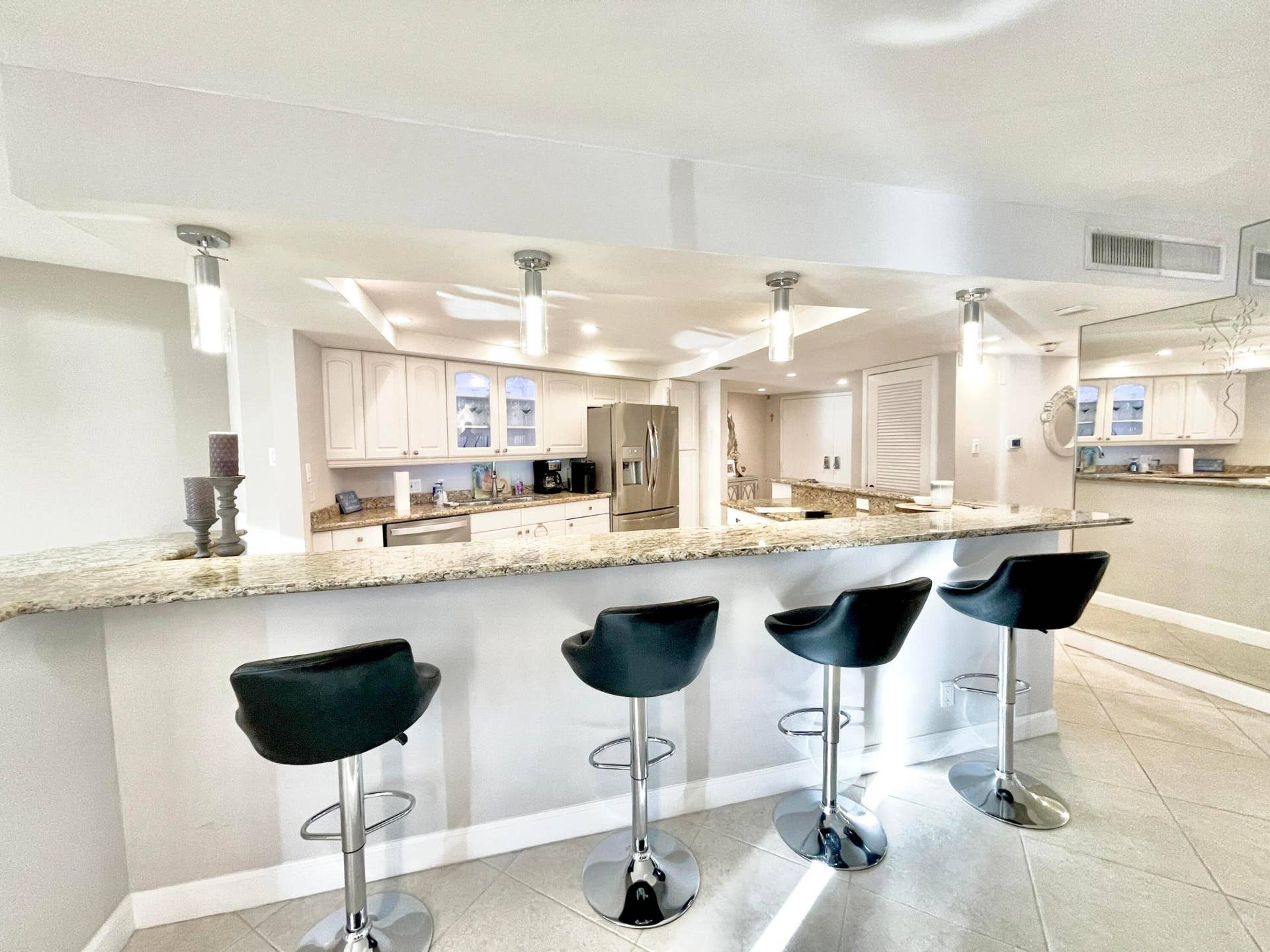5420 N Ocean Drive, #906, Singer Island, Singer Island, FL 33404 Kitchen