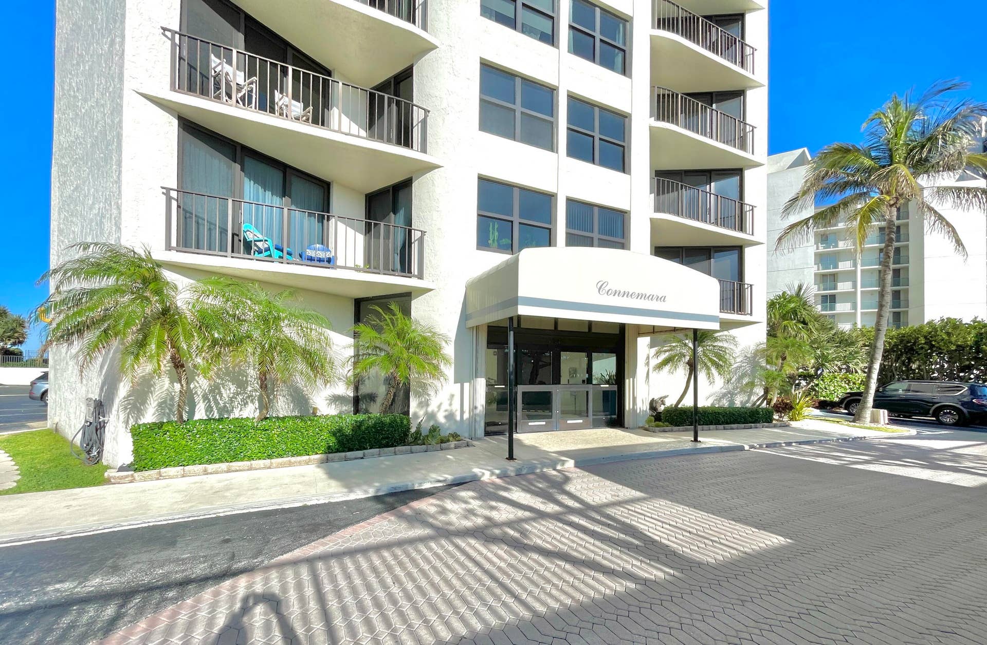 5420 N Ocean Drive, #906, Singer Island, Singer Island, FL 33404 Building Entrance
