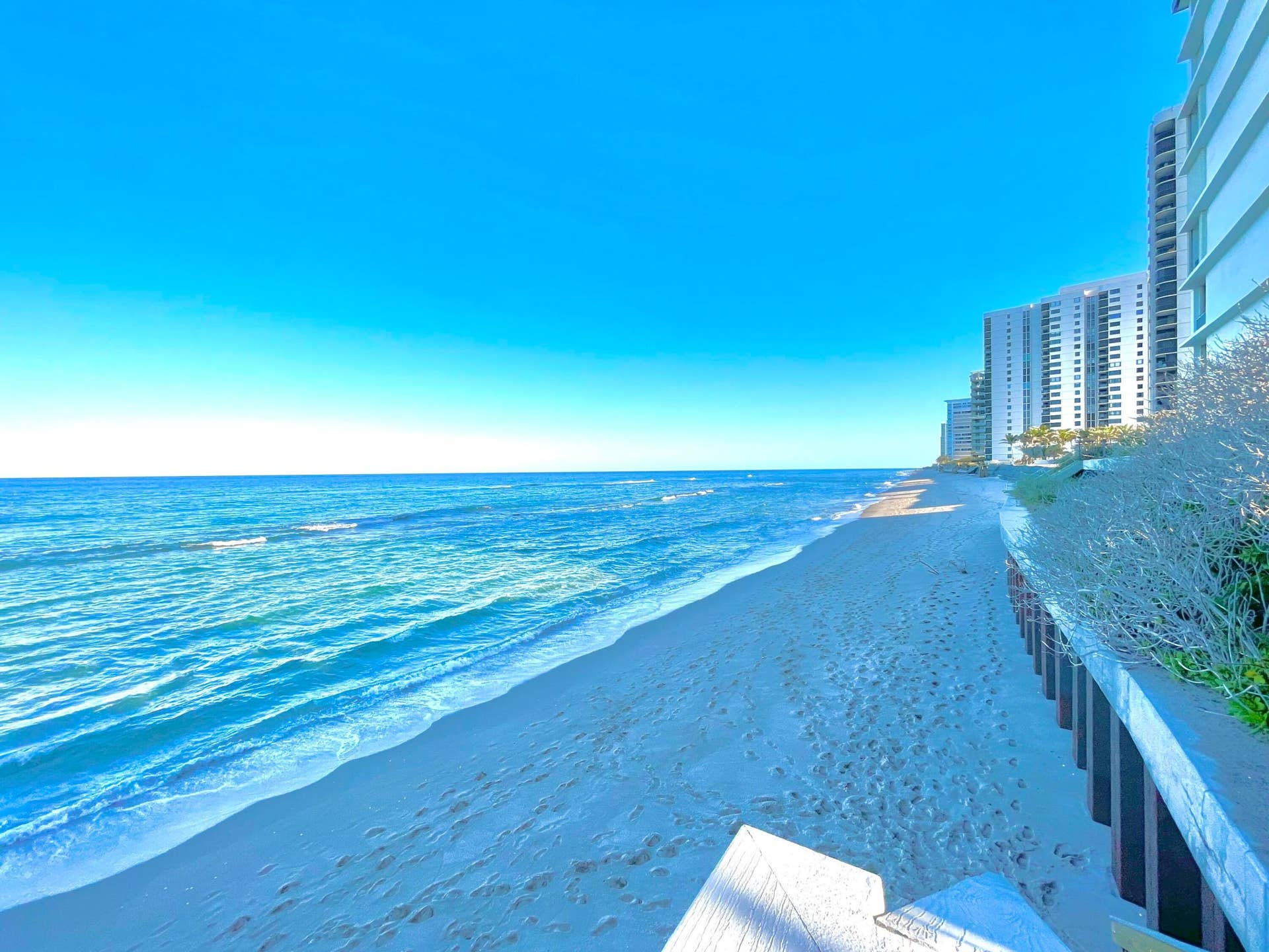 5420 N Ocean Drive, #906, Singer Island, Singer Island, FL 33404 Beach