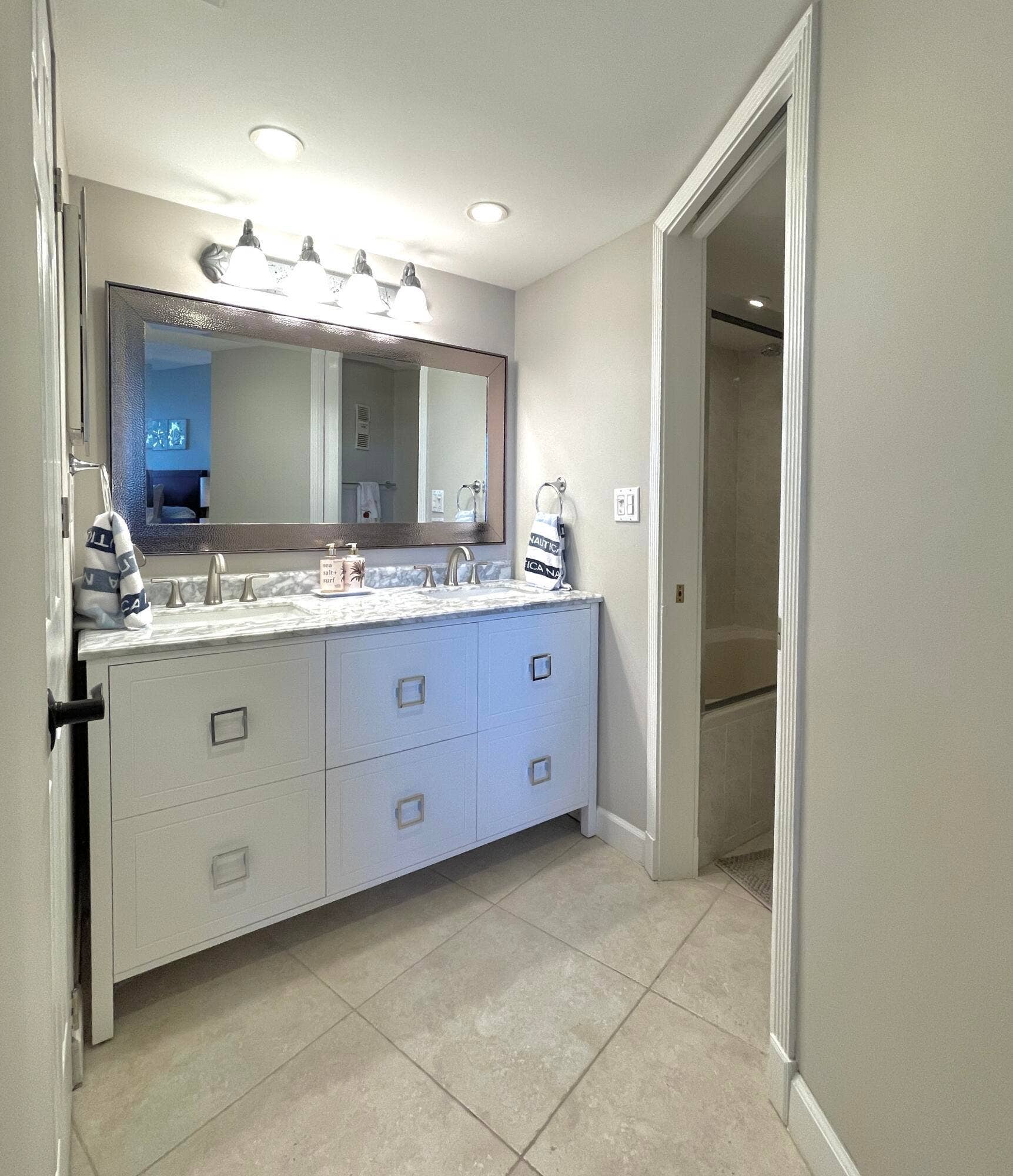 5420 N Ocean Drive, #906, Singer Island, Singer Island, FL 33404 Primary Bath