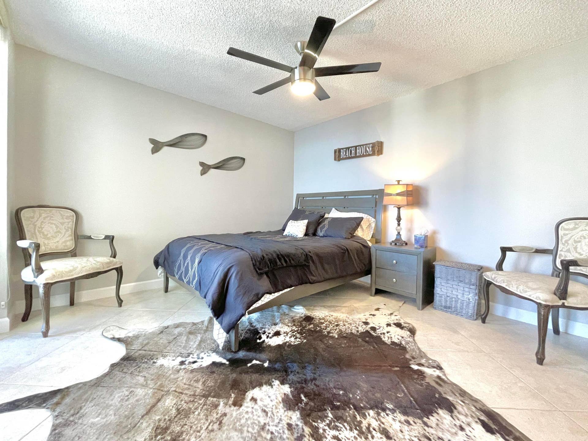 5420 N Ocean Drive, #906, Singer Island, Singer Island, FL 33404 Guest Bed