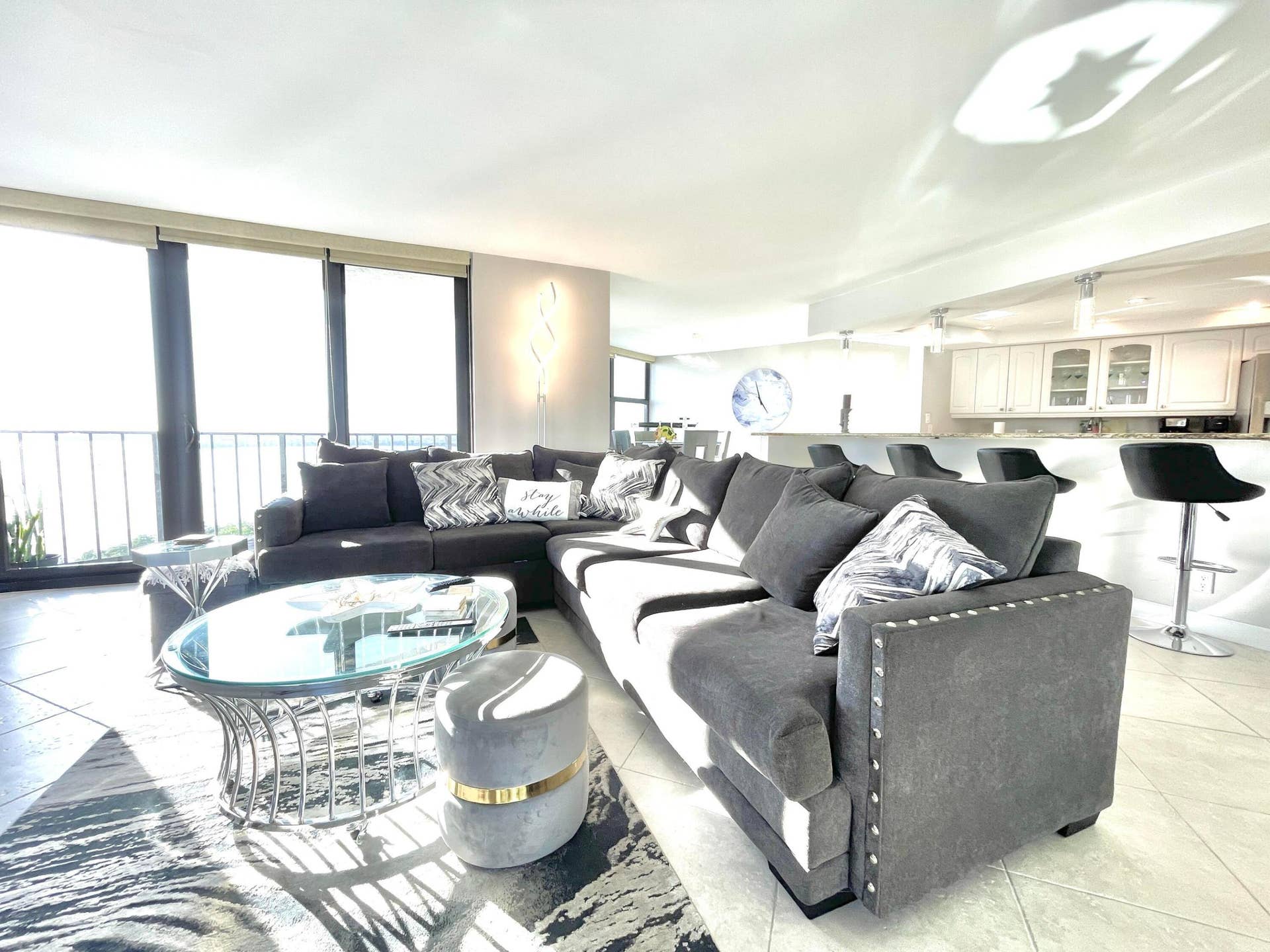 5420 N Ocean Drive, #906, Singer Island, Singer Island, FL 33404 Living Room