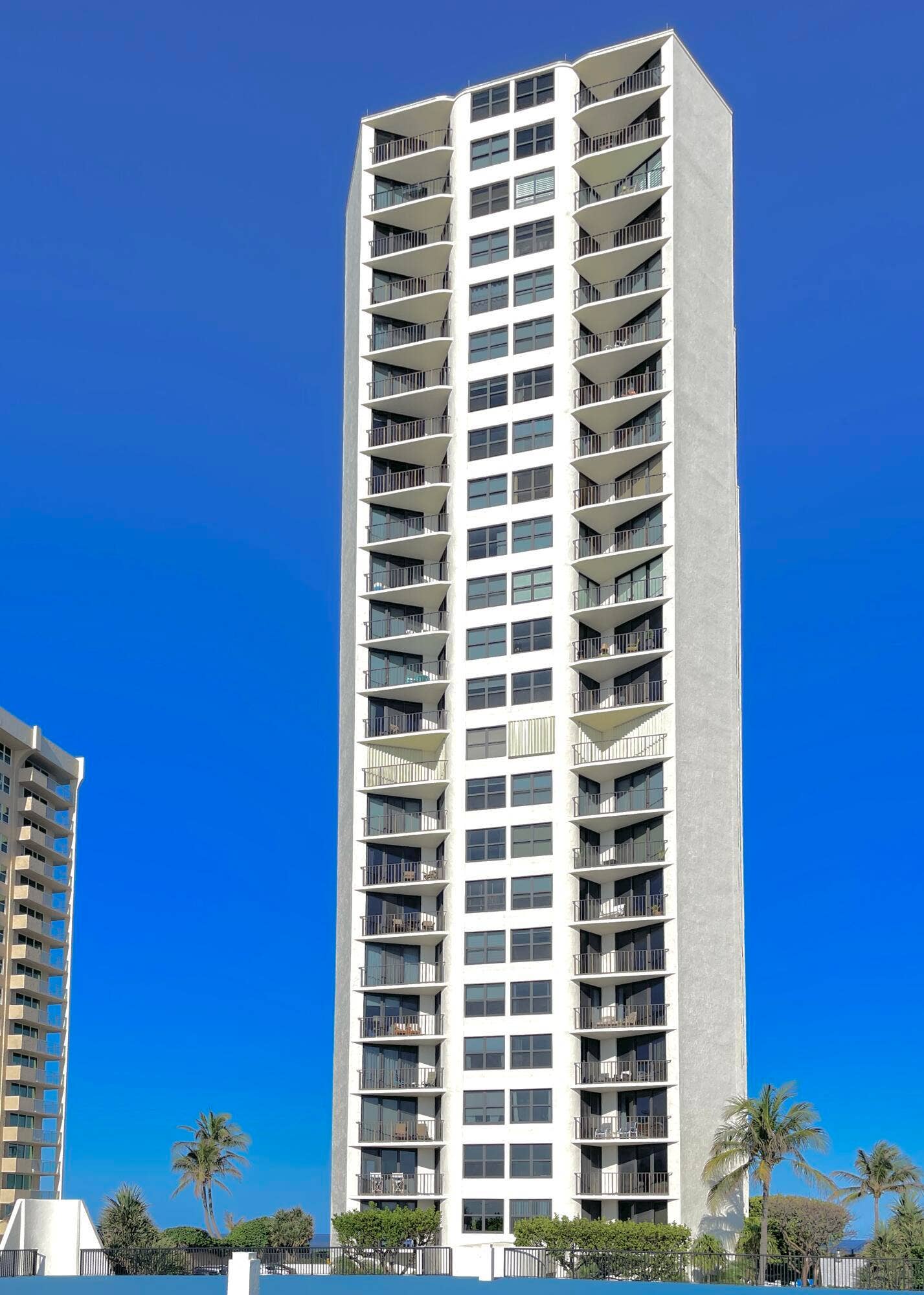 5420 N Ocean Drive, #906, Singer Island, Singer Island, FL 33404 Building Exterior