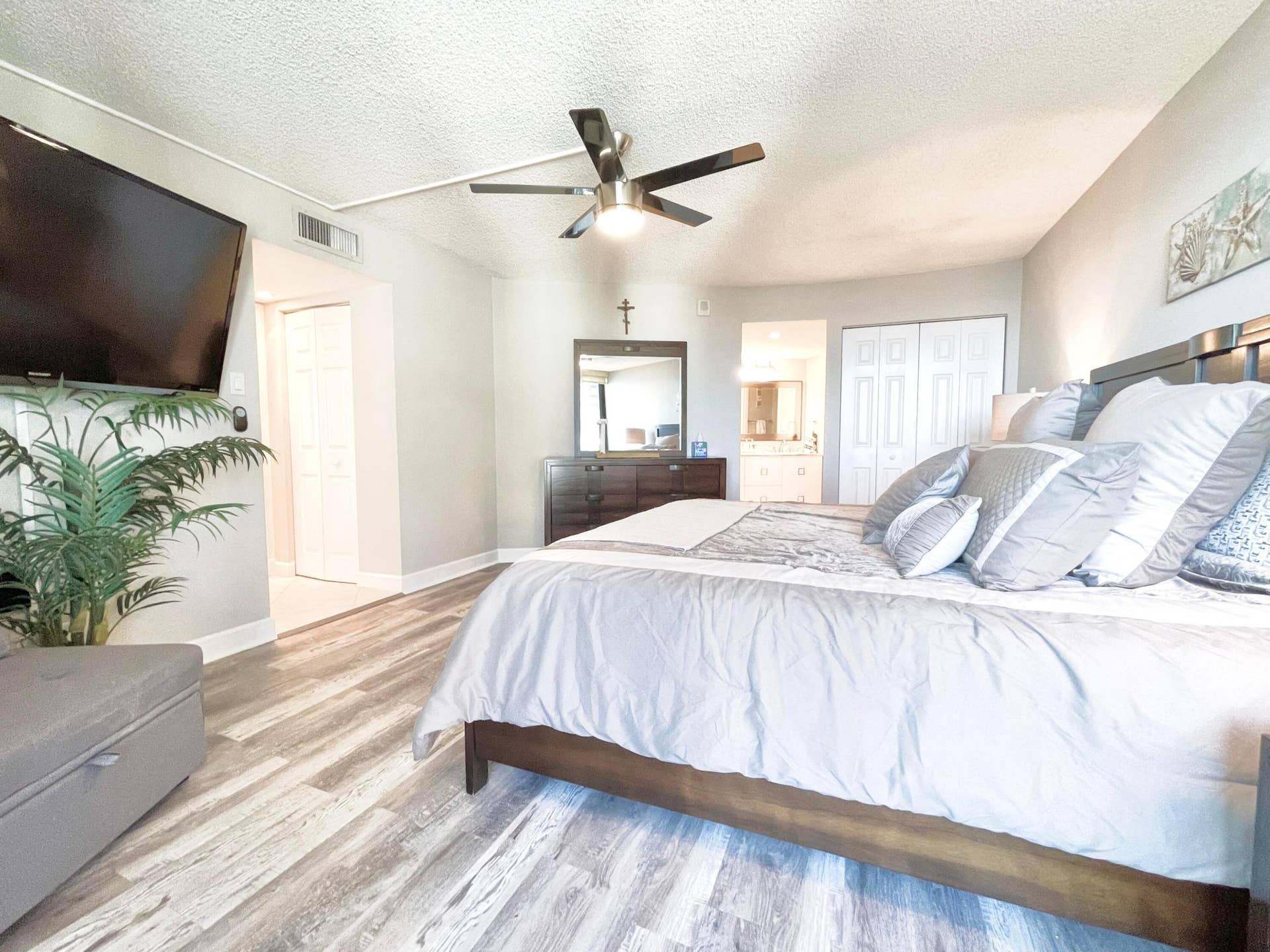 5420 N Ocean Drive, #906, Singer Island, Singer Island, FL 33404 Primary Suite