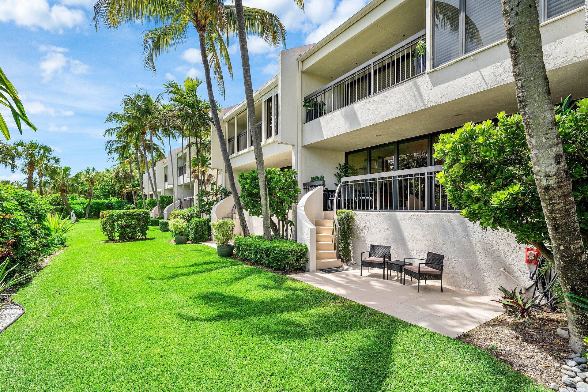 2335 S Ocean Boulevard, #13, Palm Beach, FL 33480 042-2335SouthOceanBoulevard-13-PalmBeach