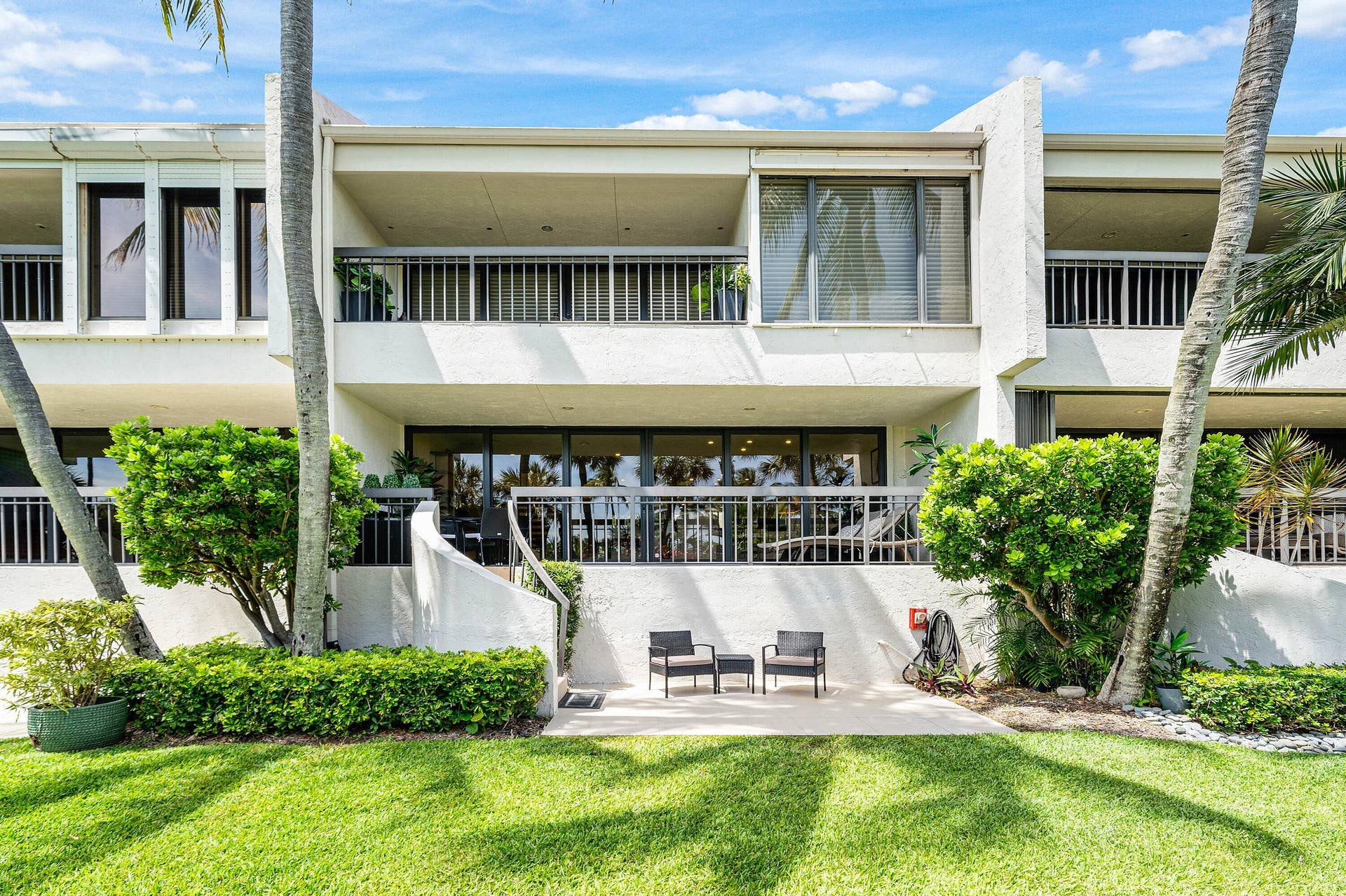 2335 S Ocean Boulevard, #13, Palm Beach, FL 33480 044-2335SouthOceanBoulevard-13-PalmBeach