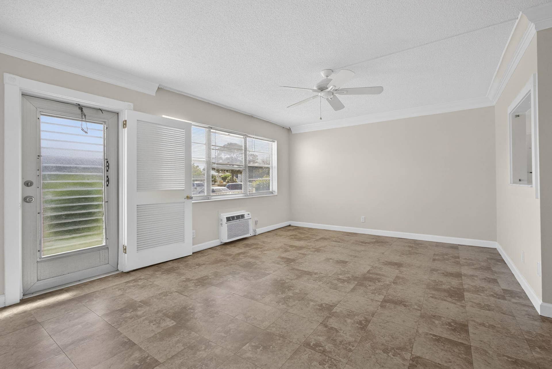 19 Hastings B, West Palm Beach, FL 33417 11-web-or-mls-BS1A1412
