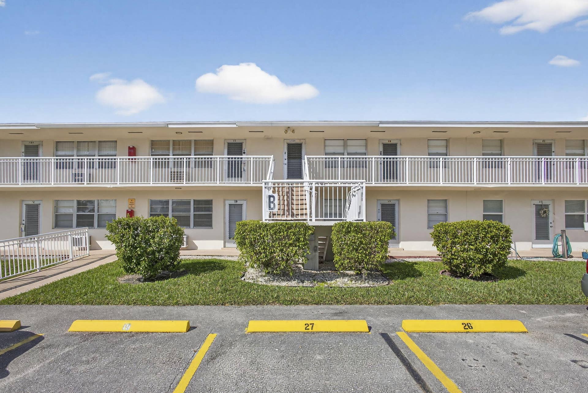 19 Hastings B, West Palm Beach, FL 33417 4-web-or-mls-BS1A1617