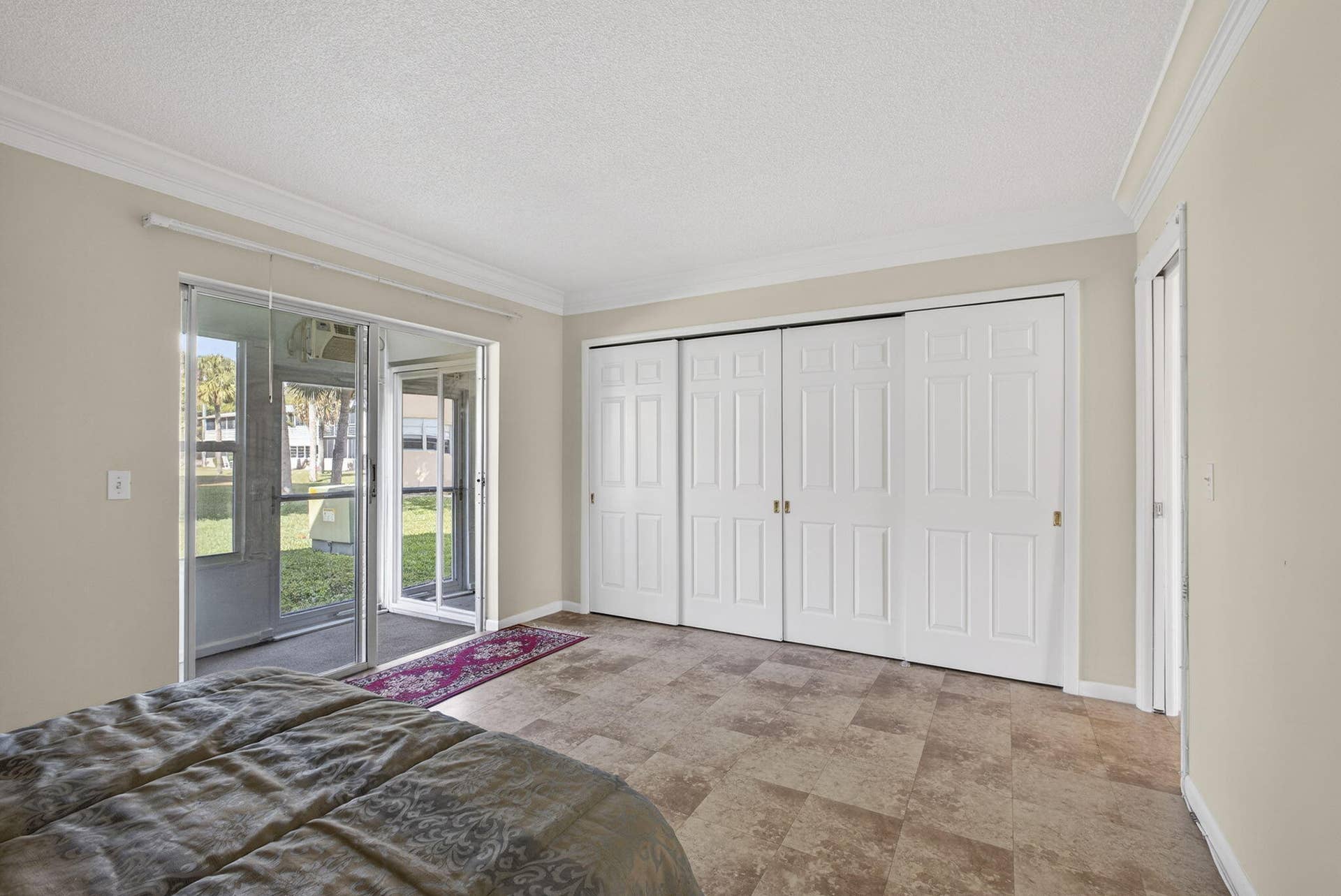 19 Hastings B, West Palm Beach, FL 33417 26-web-or-mls-BS1A1504