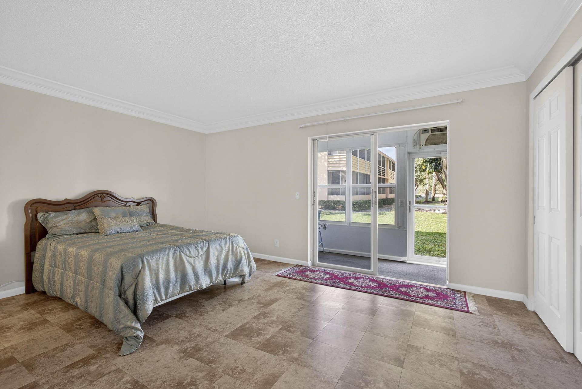 19 Hastings B, West Palm Beach, FL 33417 22-web-or-mls-BS1A1467